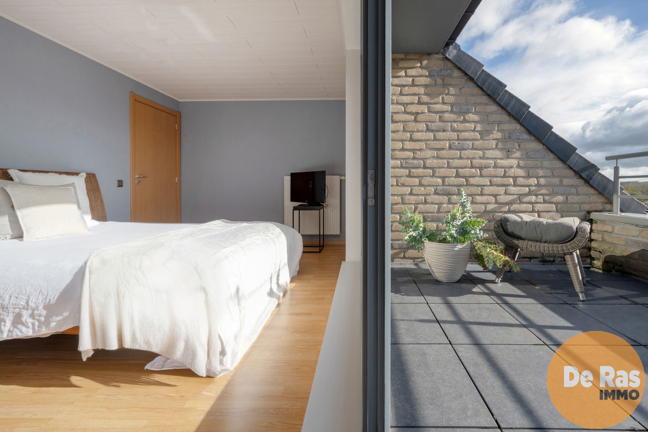 ZWALM -Recente OB met 4slp, 2 garages en tuin met open zicht foto 17