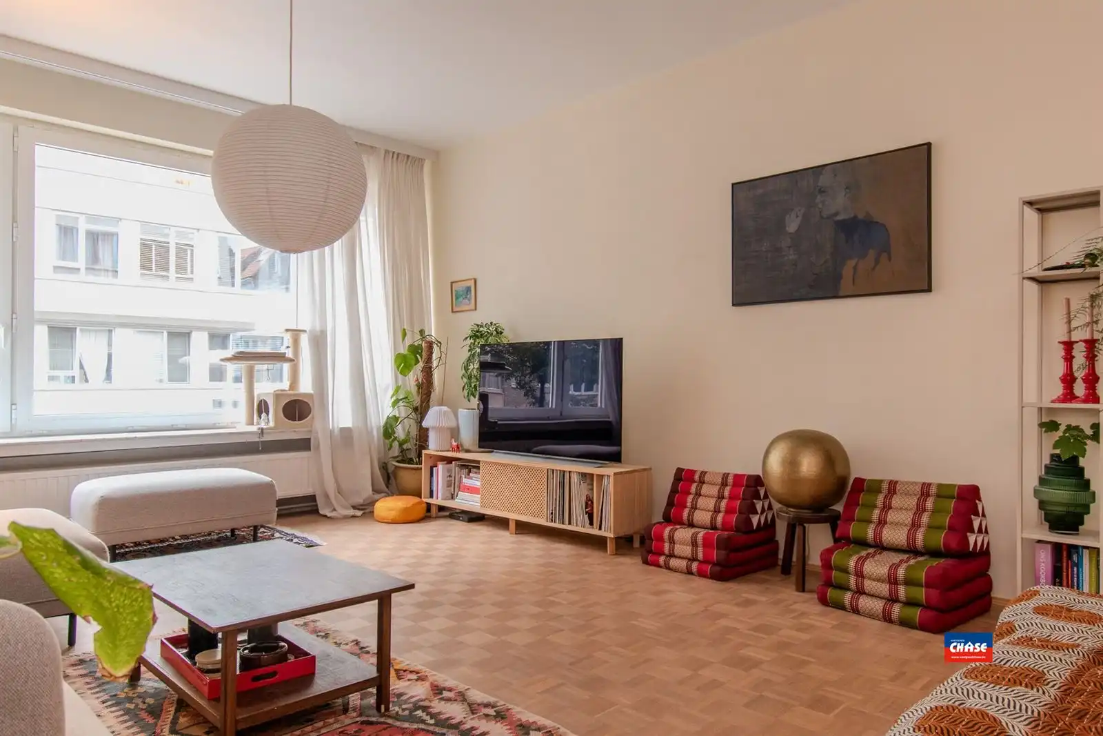 Ruim, instapklaar appartement met drie slaapkamers en terras gelegen op toplocatie! foto {{pictureIndex}}