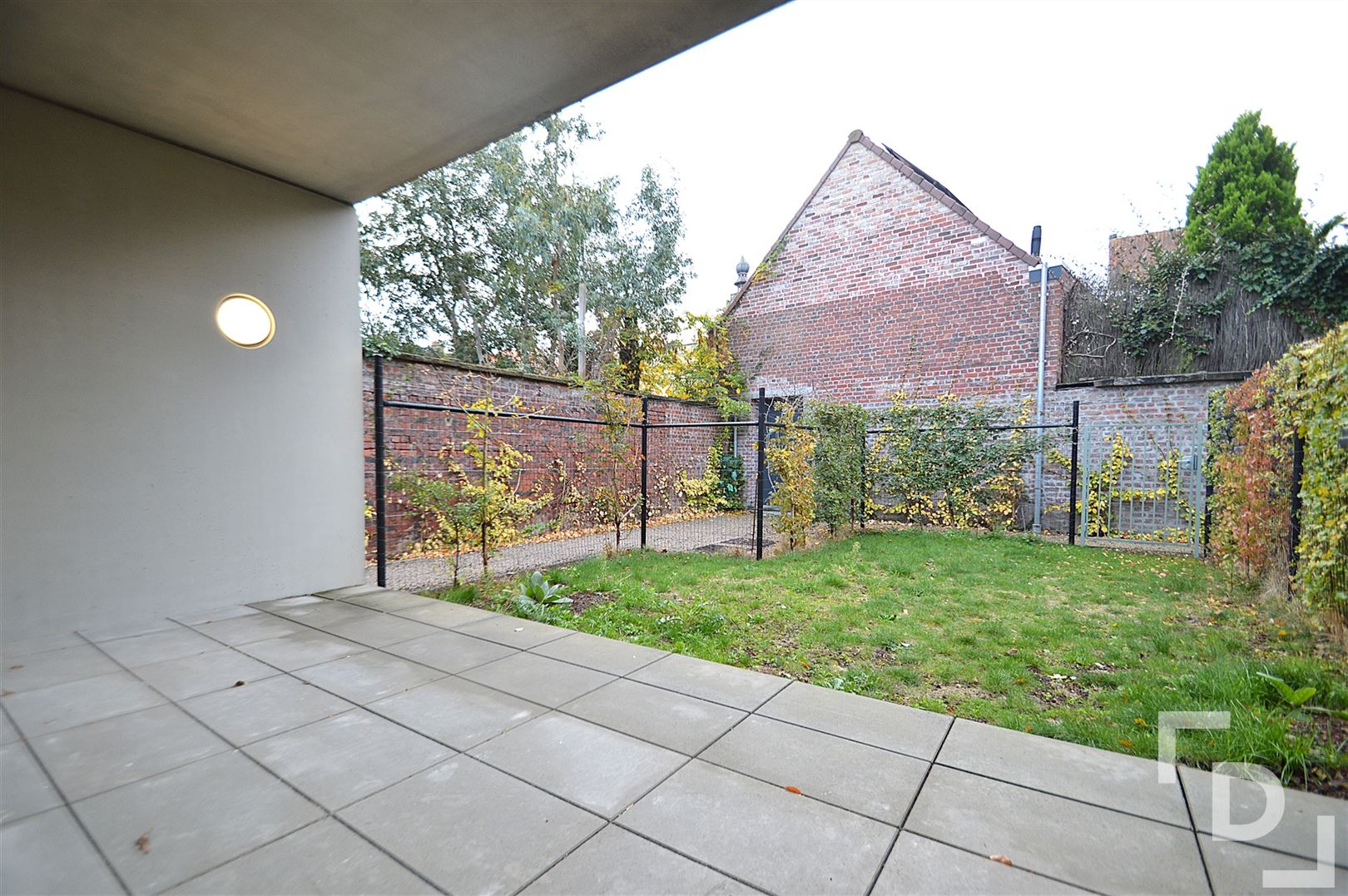 Gelijkvloers appartement met tuintje. foto 12