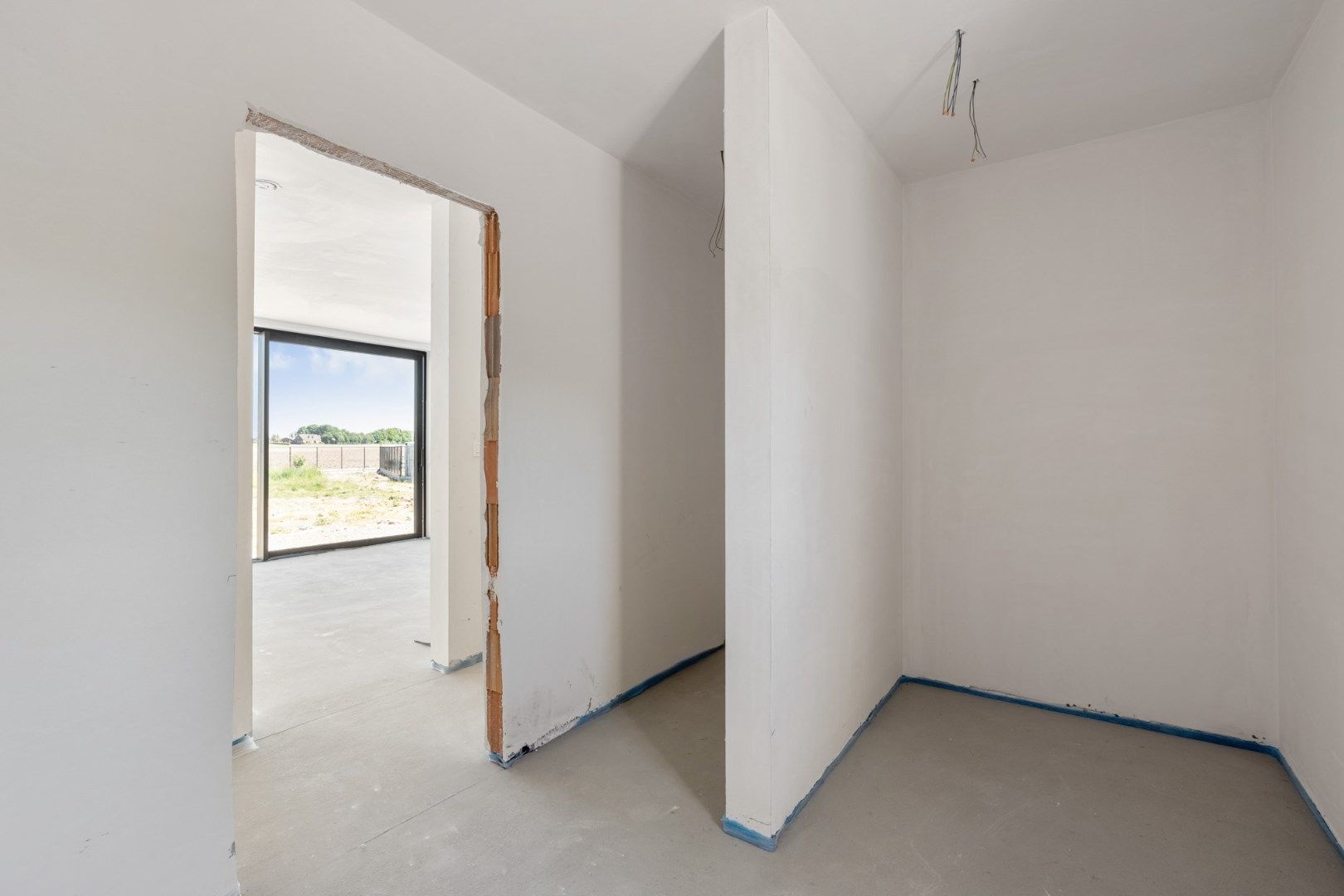 Authentieke hoeve, getransformeerd tot 2 exclusieve casco+ BEN woningen!  foto 14