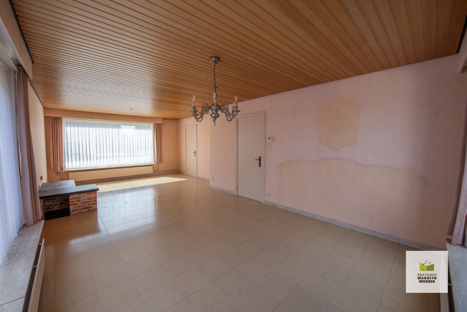 Ruime half open bebouwing met 5 slpk, tuin, terras en garage in centrum Wingene foto 5