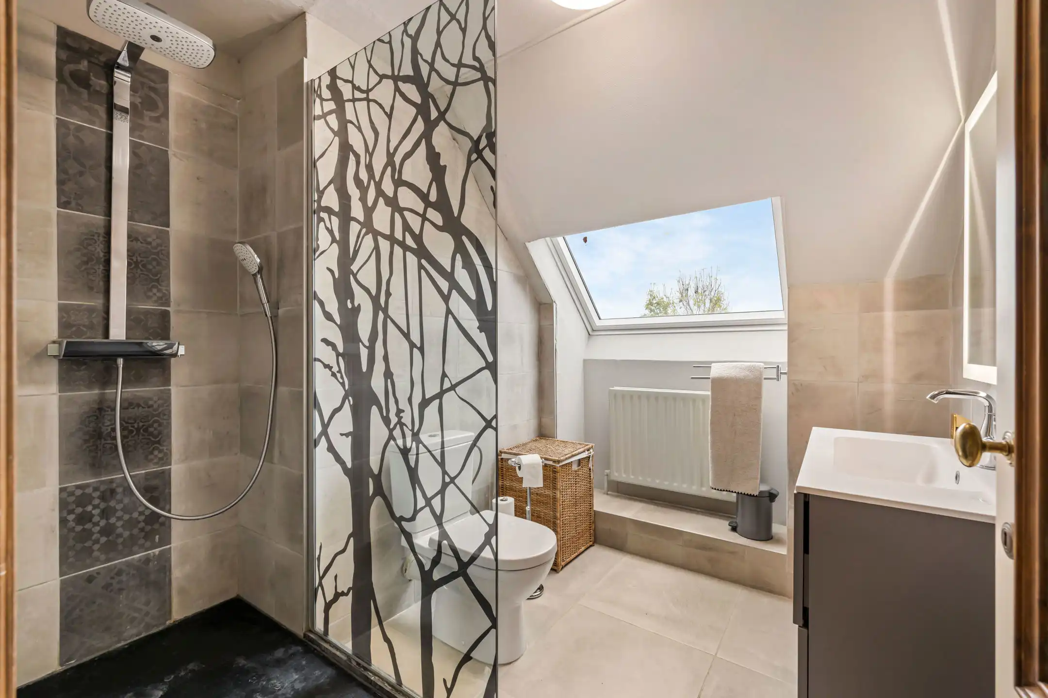 Prachtige villa 5 slpk te midden van de velden op +/- 50a foto 17