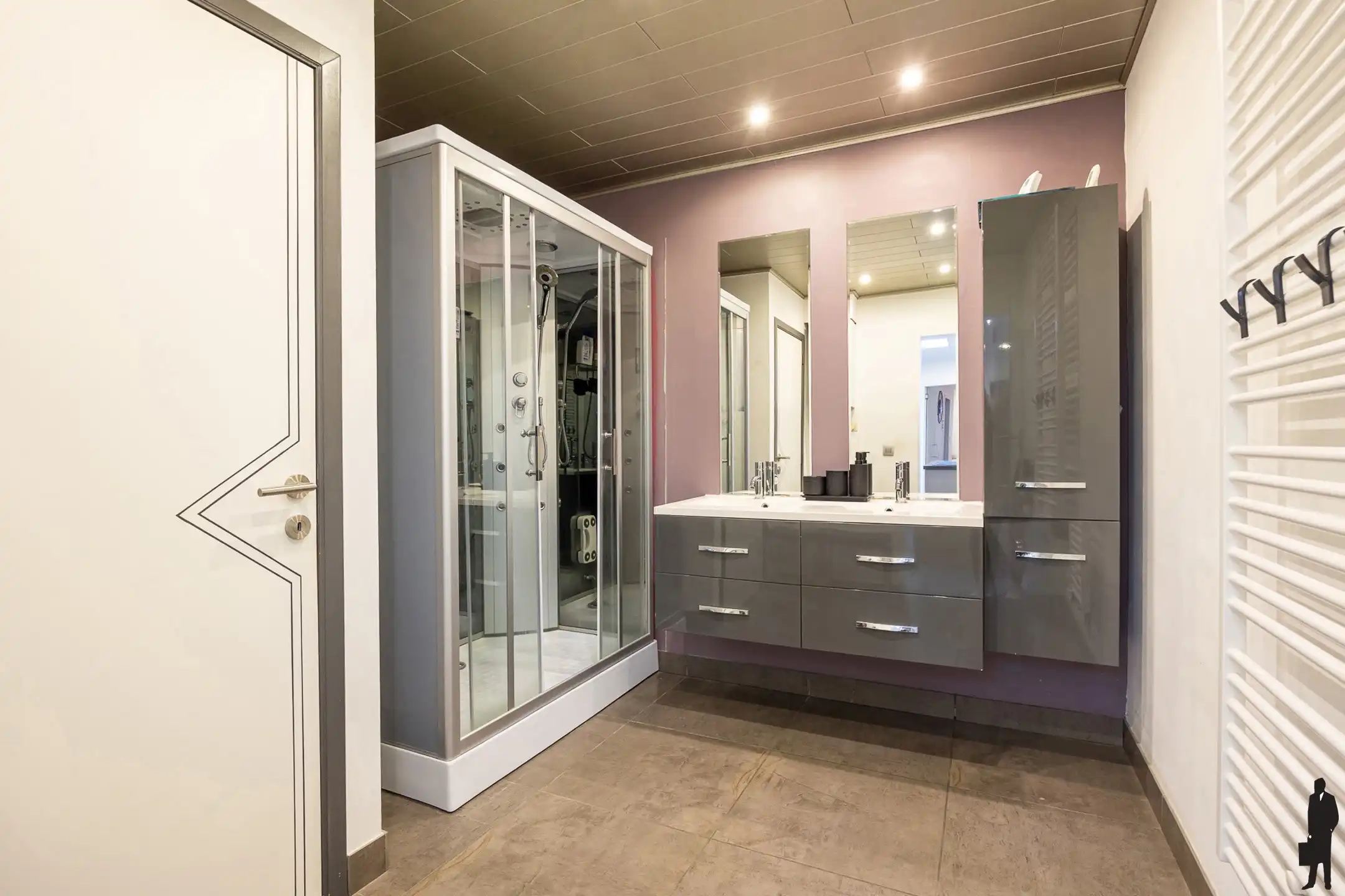 Ruime gezinswoning: 4 slpk, garage + veel bergruimte foto 6