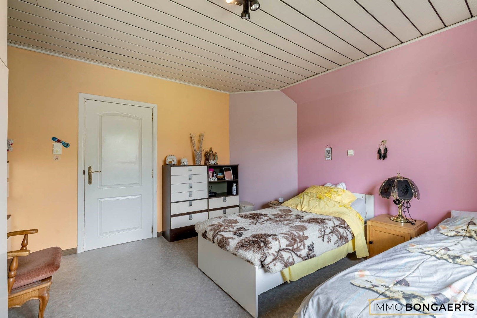 Ruime, rustig gelegen woning met drie slaapkamers foto 22