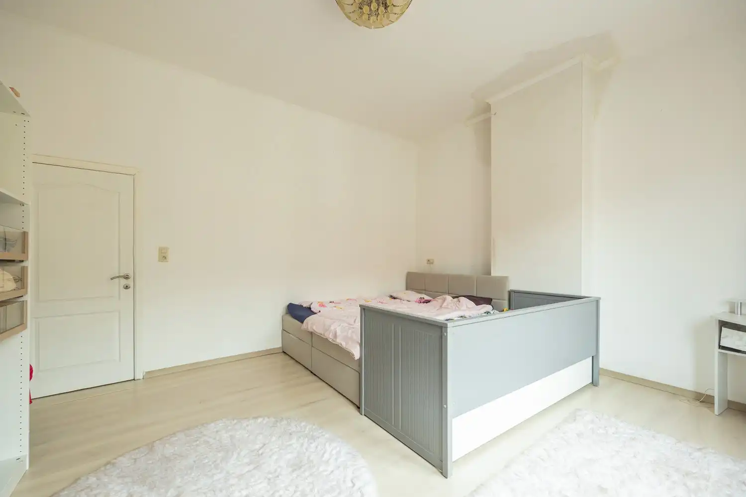 Ruime  woning met 6 tot 8 slaapkamers en veelzijdige woonmogelijkheden foto 14