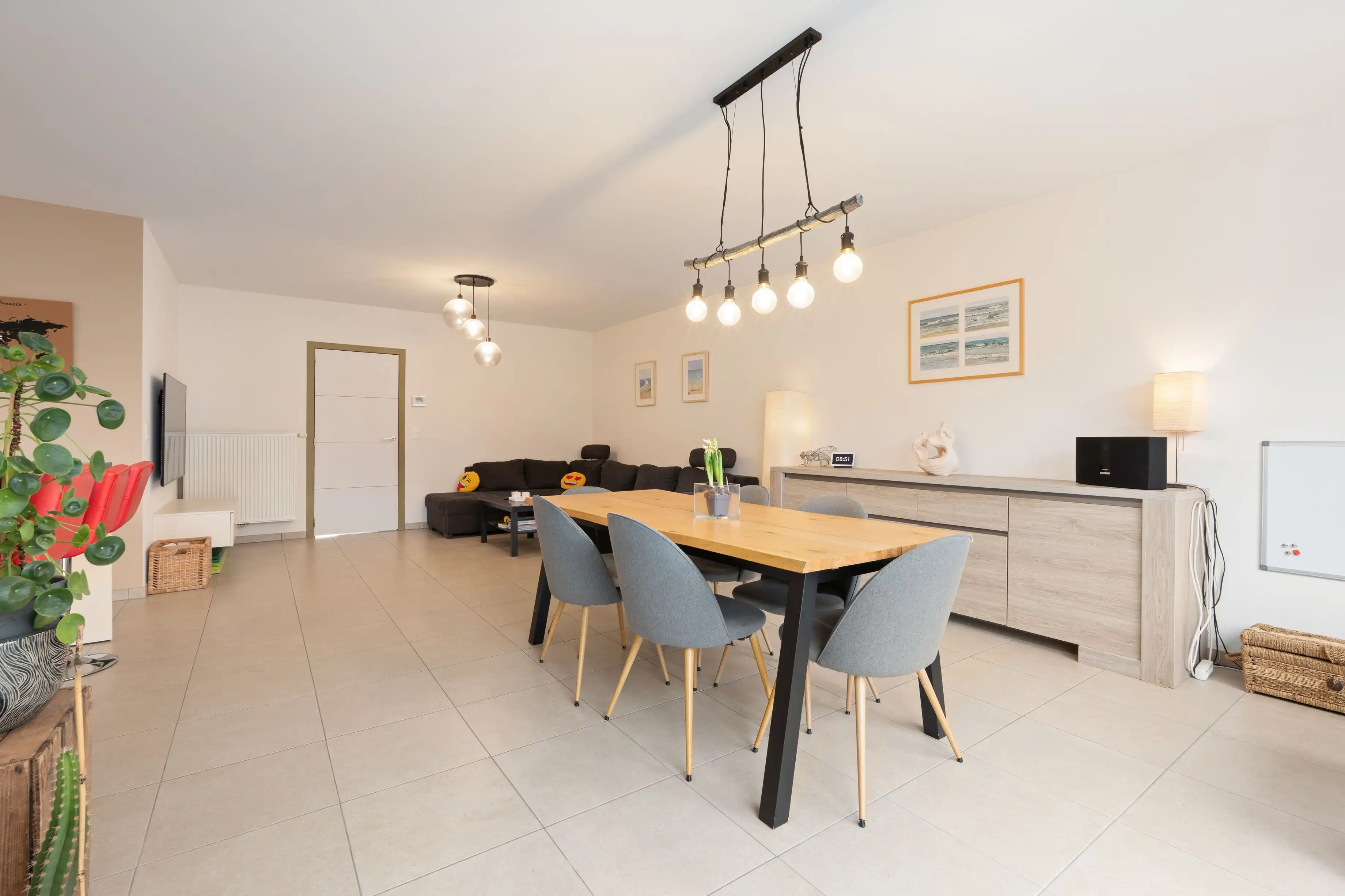 *Recente GEZINSWONING met 4 SLPKS (5 mogelijk) te Oostende (Mariakerke)! foto 2