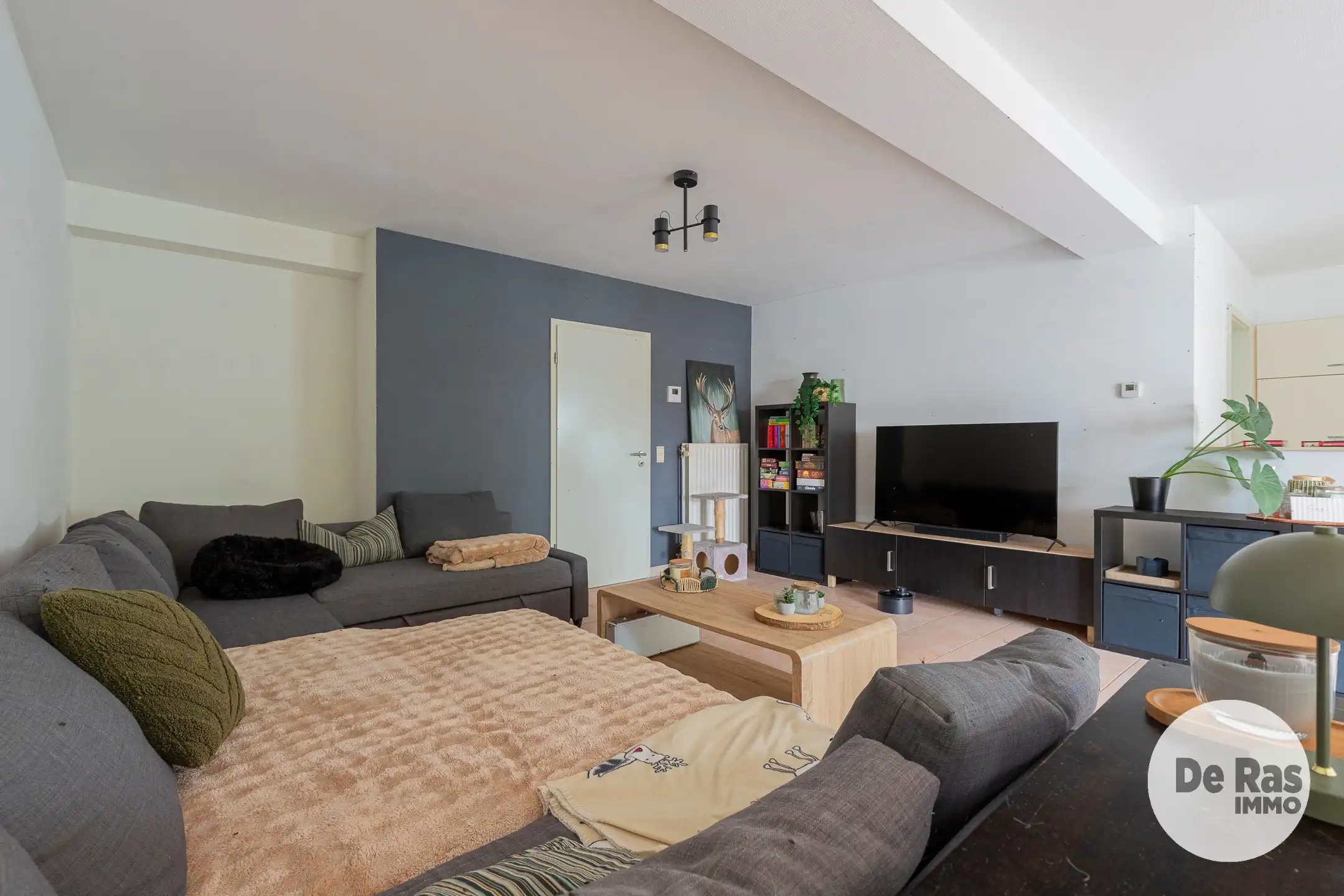 HERZELE-Schitterend 2-kamer App van 118m³ met terras/garage foto 3