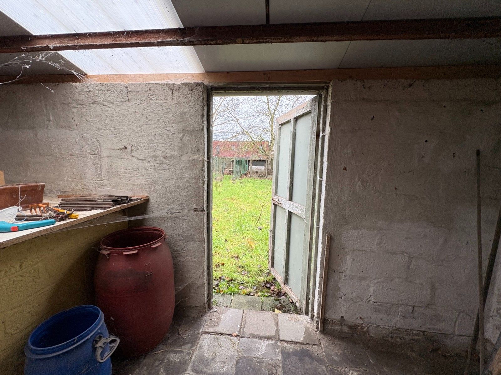 Halfopen bebouwing mét magazijn te koop! foto 44