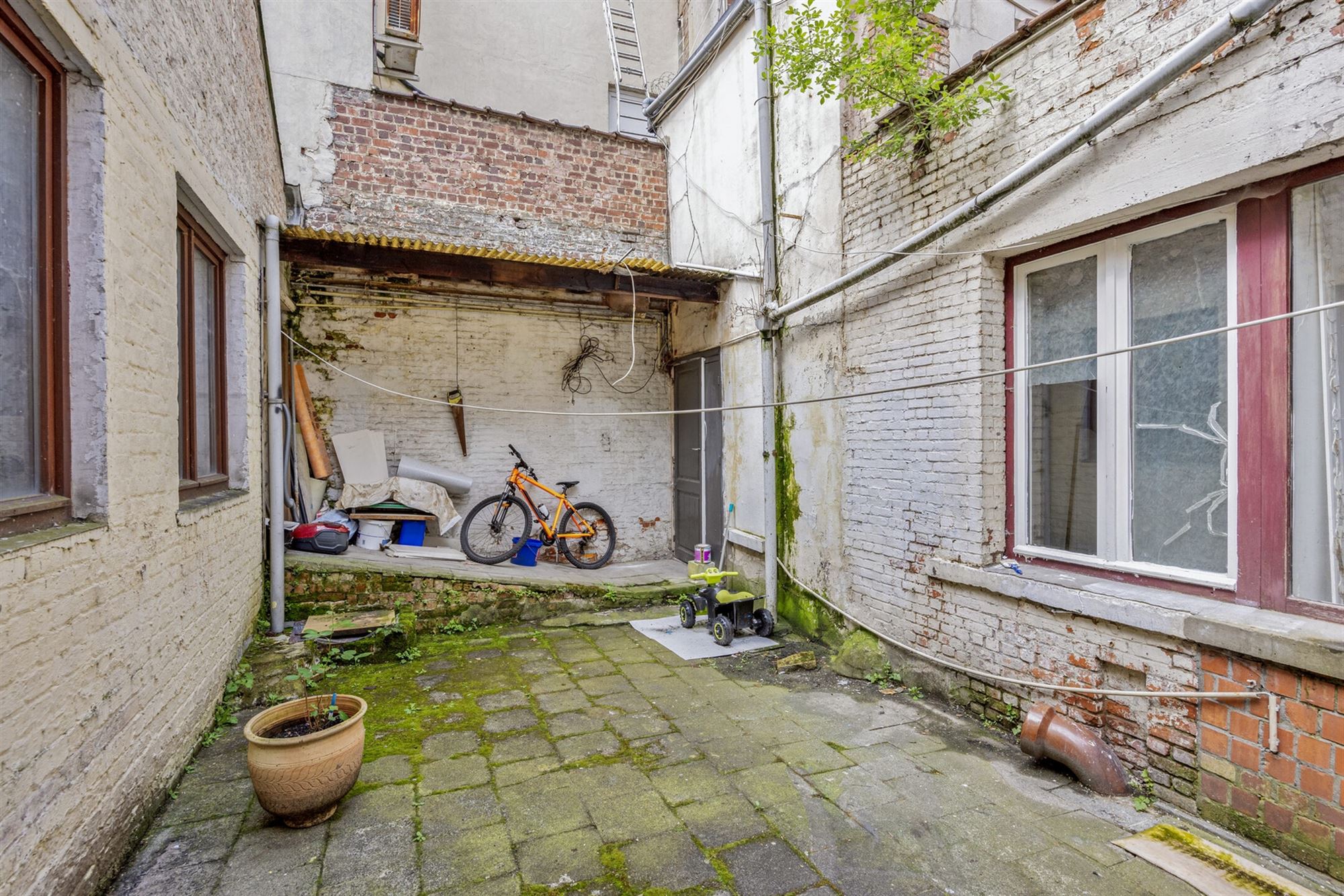 Kantoren en atelier met buitenplaats +/-212m² foto 11