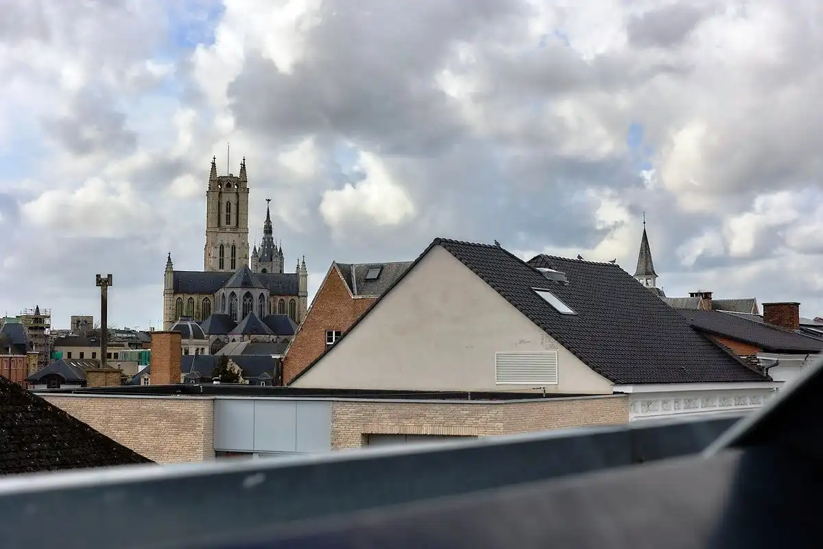 Exceptioneel en luxueus gerenoveerd 19e eeuws duplex dakappartement midden in de binnenstad. foto 12