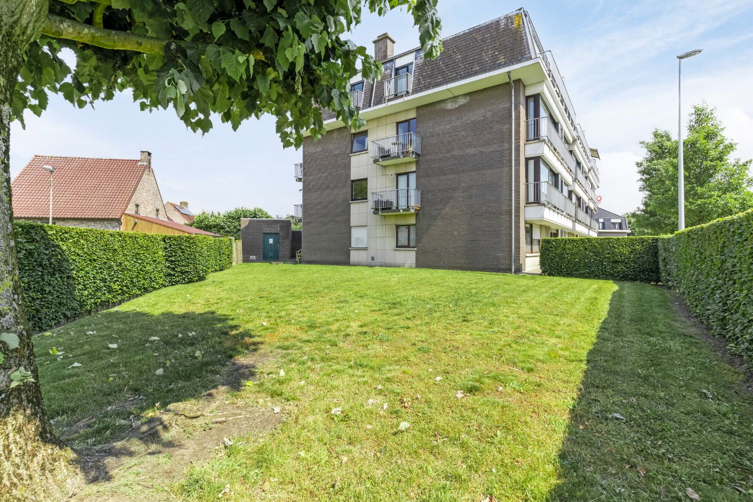 ZONNIG & INSTAPKLAAR HOEKAPPARTEMENT met 2 à 3 slaapkamers en GARAGEBOX foto 13