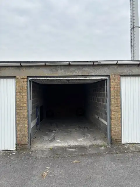 Garage te koop Brugsesteenweg 107 - 8500 Kortrijk