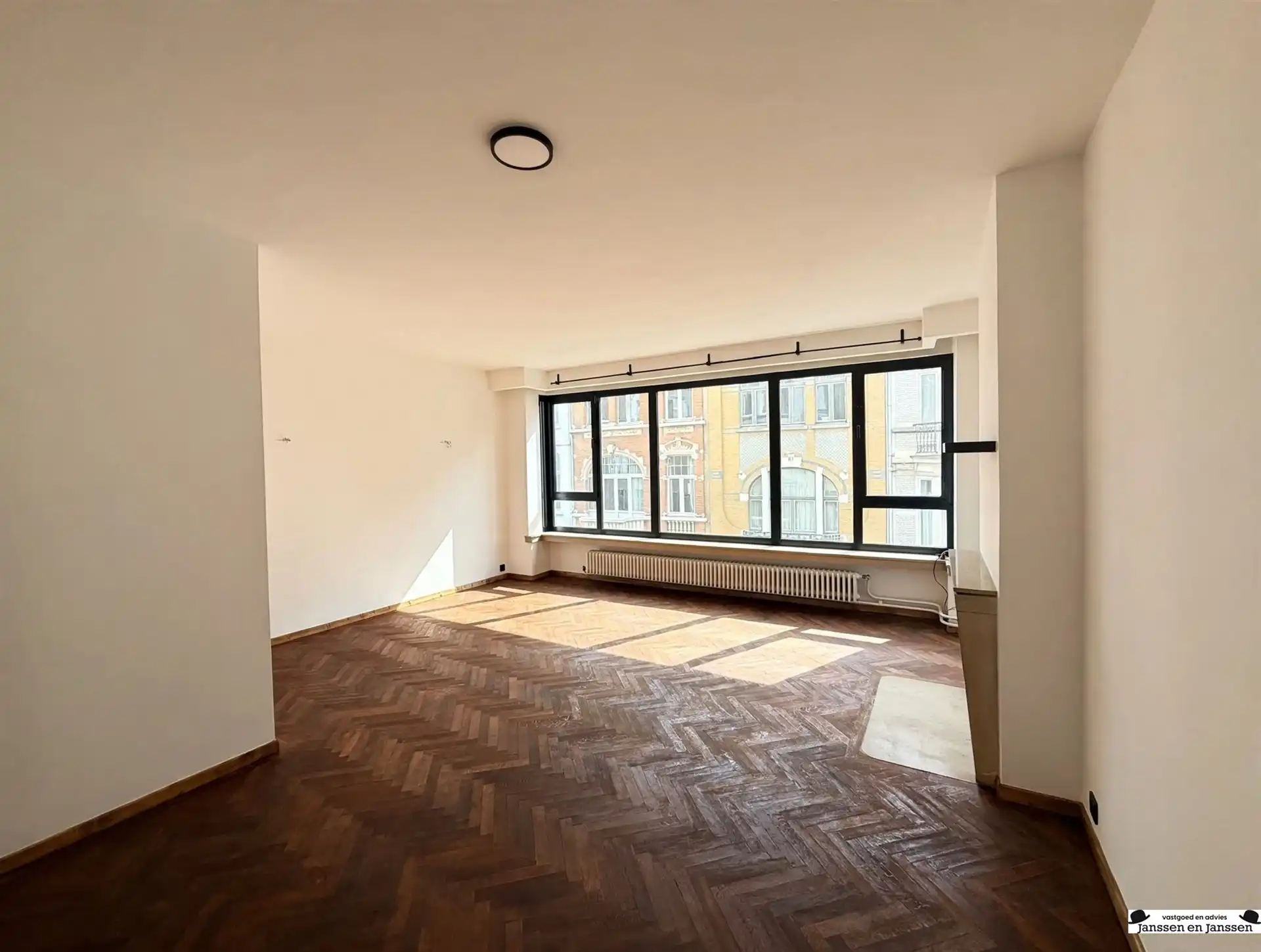 Lichtrijk appartement met 2 slaapkamers en terras foto 5