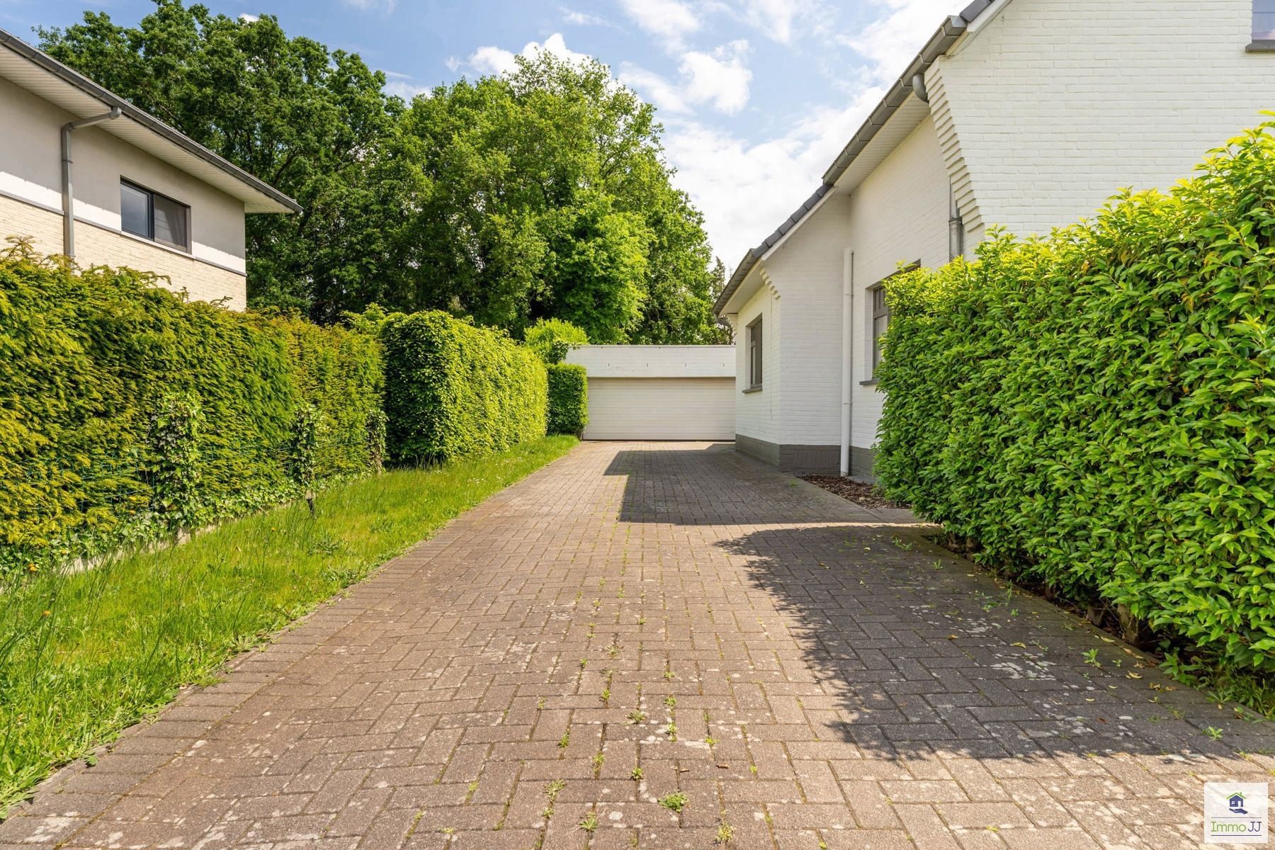 Charmante woning met zwembad  foto 41