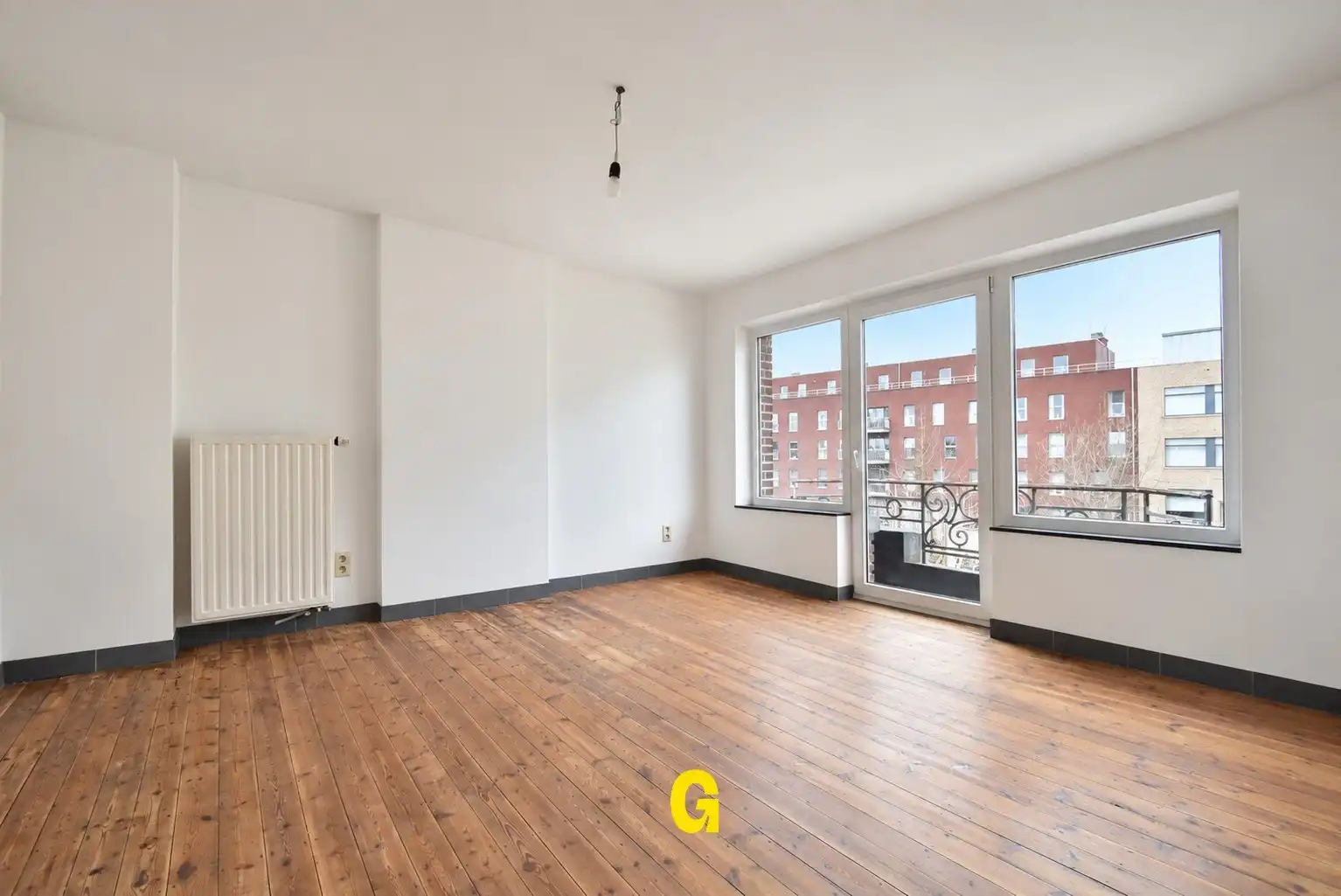 Netjes gerenoveerde duplex met twee slaapkamers en terras op mooie locatie in het centrum van Tongeren - GEEN BIJKOMENDE GEM. ONKOSTEN foto 5