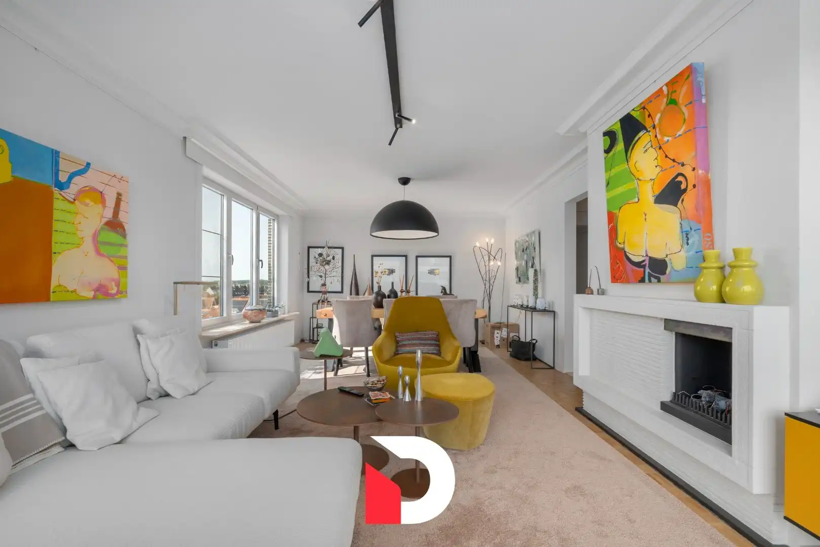 Schitterend gerenoveerd en uiterst aangenaam hoekappartement met 3 slaapkamers op een toplocatie te Sint-Andries (Sint-Baafs). foto 4