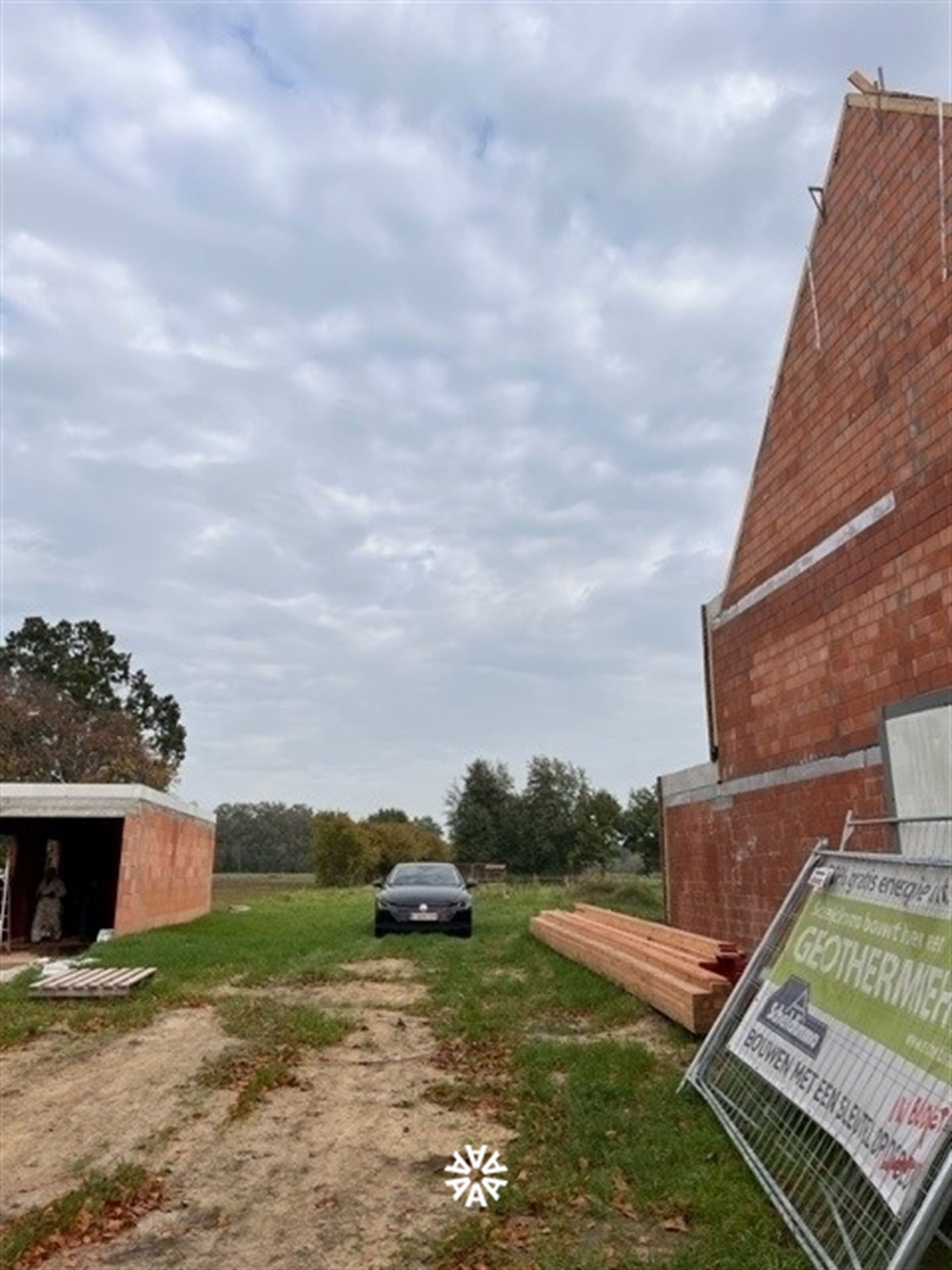 Uitstekend gelegen bouwgrond voor HOB in Waasmunster foto 4