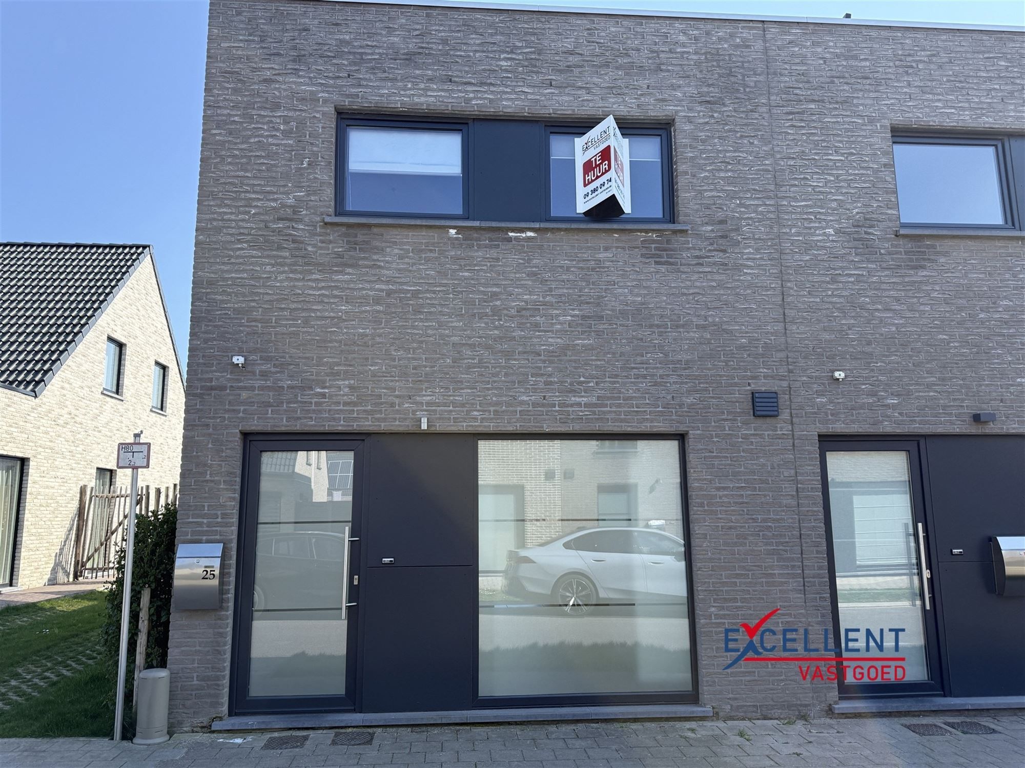Recente nieuwbouwwoning met tuin te huur in Heule foto 11
