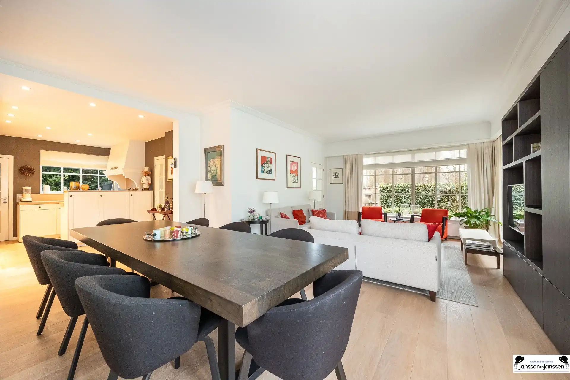 Charmante villa op toplocatie in hartje Ekeren foto 7