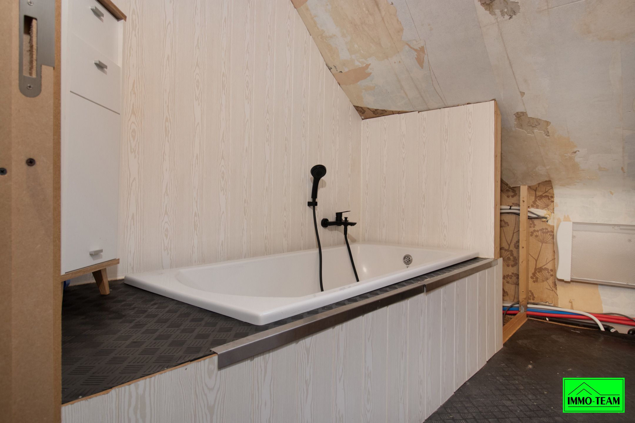 Ruim café met woongelegenheid nabij centrum foto 19