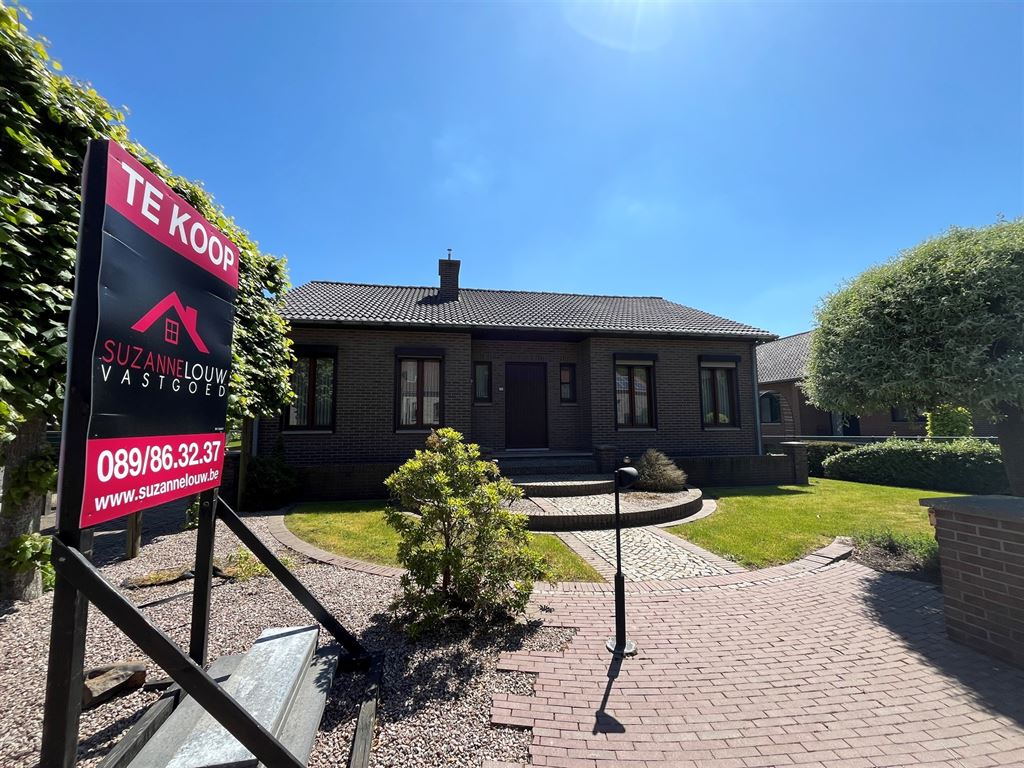 Hoofdfoto van de publicatie: Vrijstaande, gelijkvloerse gezinswoning