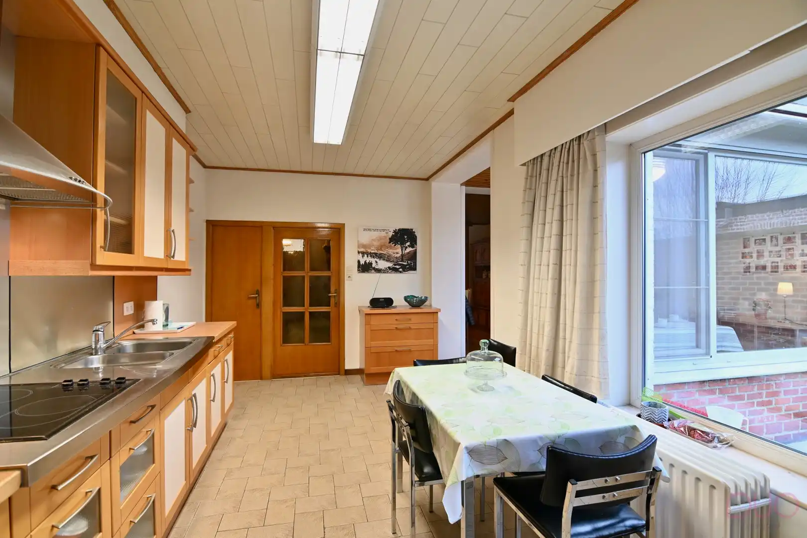 Ruime stadswoning met tuin in het centrum van Landen. foto 12