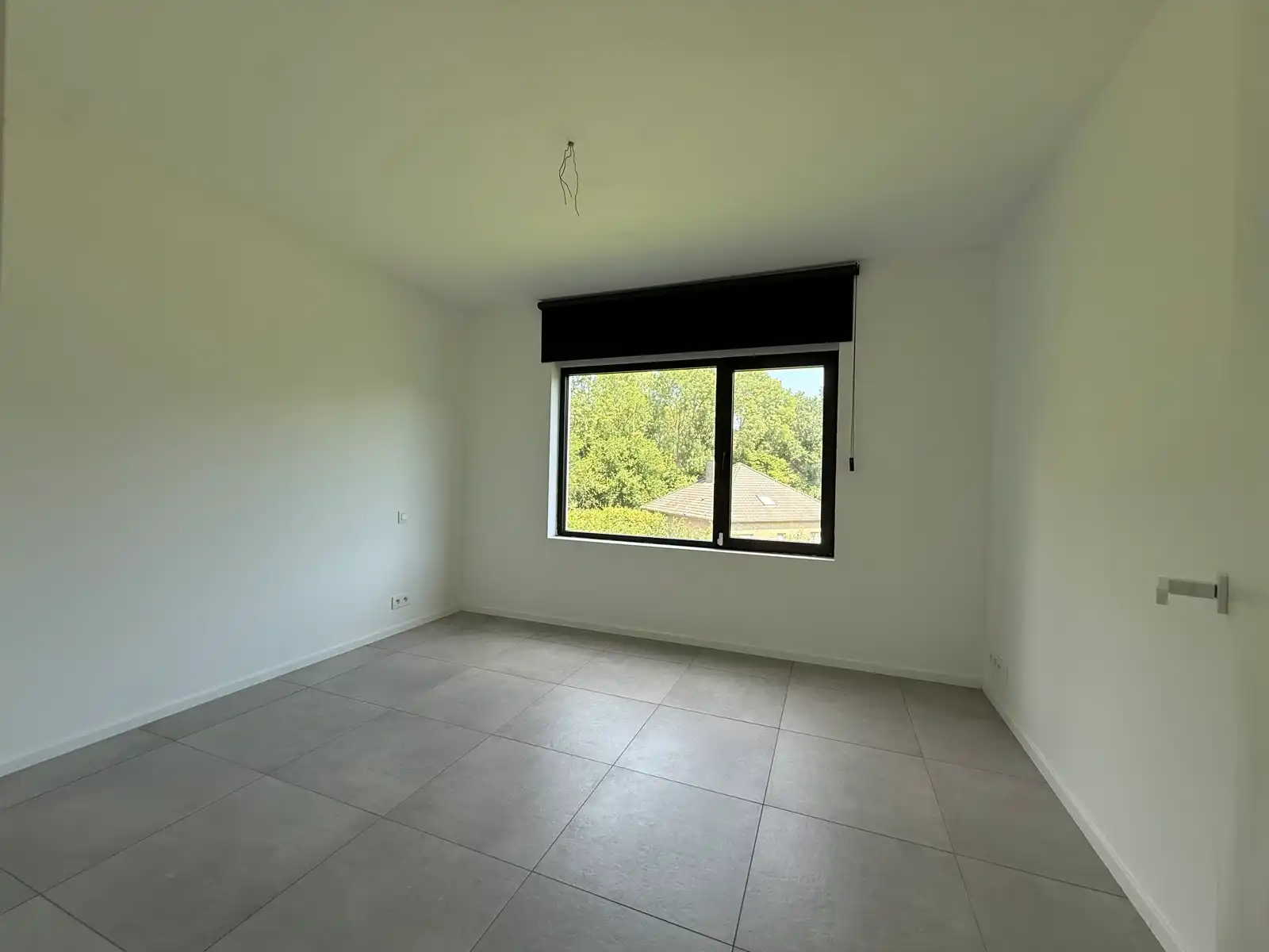 Gerenoveerde woning met 3 slpks op 9 are foto 12
