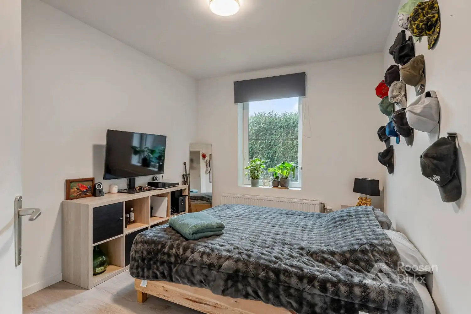 Karaktervolle gerenoveerde landelijke gezinswoning met 5 slaapkamers op perceel van 556m² foto 22