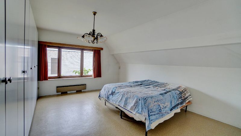 Klassieke villa van 305m² met ruime garage op 7 are 48 ca foto 11