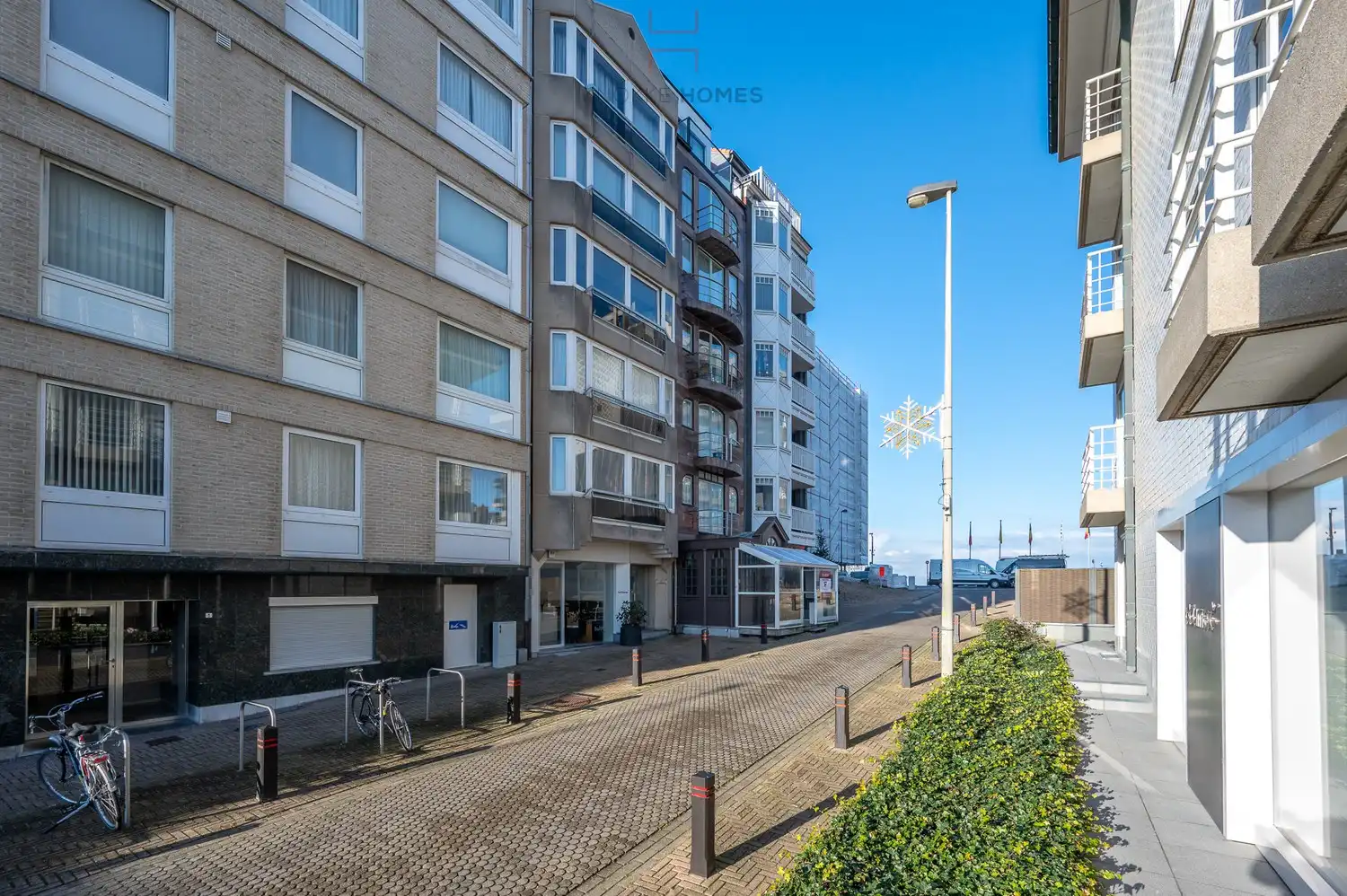 Nieuwbouw duplex-dakappartement met uniek zicht op de zee èn de Zoute Approach. foto 11