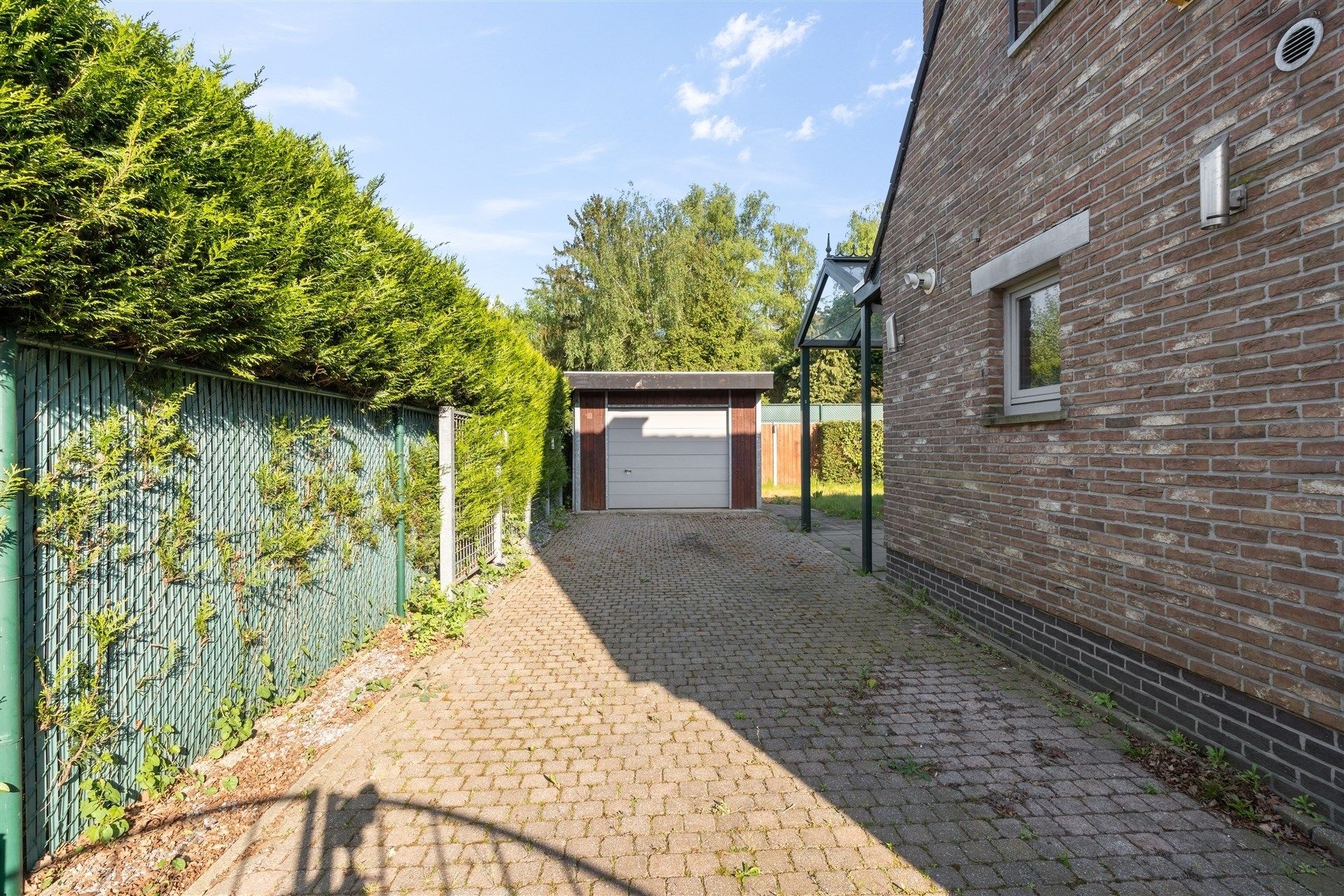 ruim en goed verzorgde woning met grote veranda  foto 18