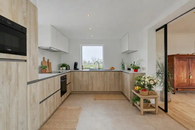 Exclusieve eigendom op ca. 4,4 hectare met professionele paardeninfrastructuur foto 16