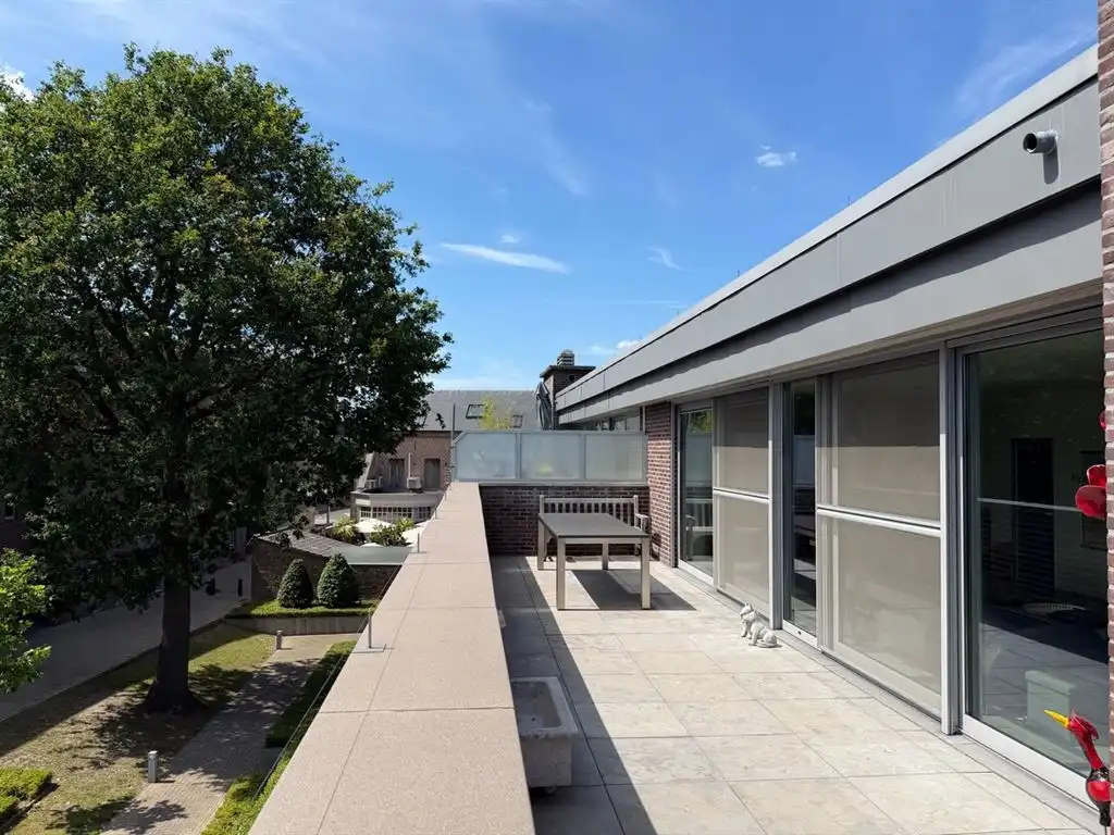 Instapklaar penthouse met terras aan voor- en achterzijde foto 5