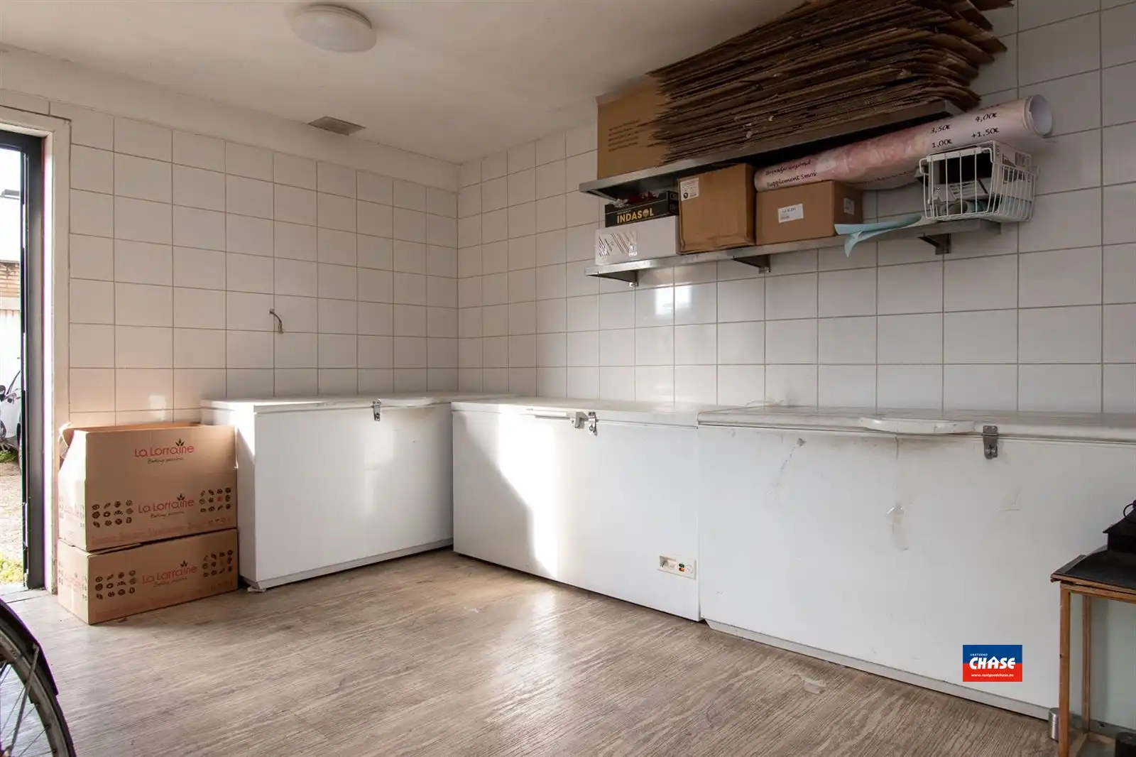 Handelspand met appartement en garagebox foto 8