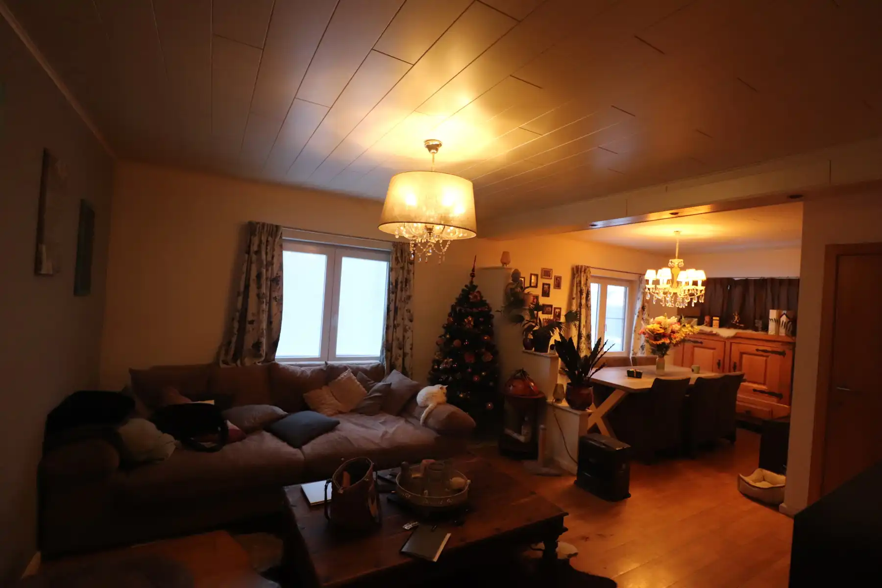 Een appartement op de benedenverdieping met 2 à 3 slaapkamers, garage en terras, vlakbij het centrum van Beerse. foto 3