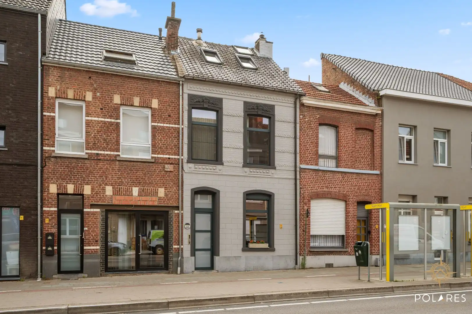 Ruime woning met 4 slaapkamers op toplocatie foto 30