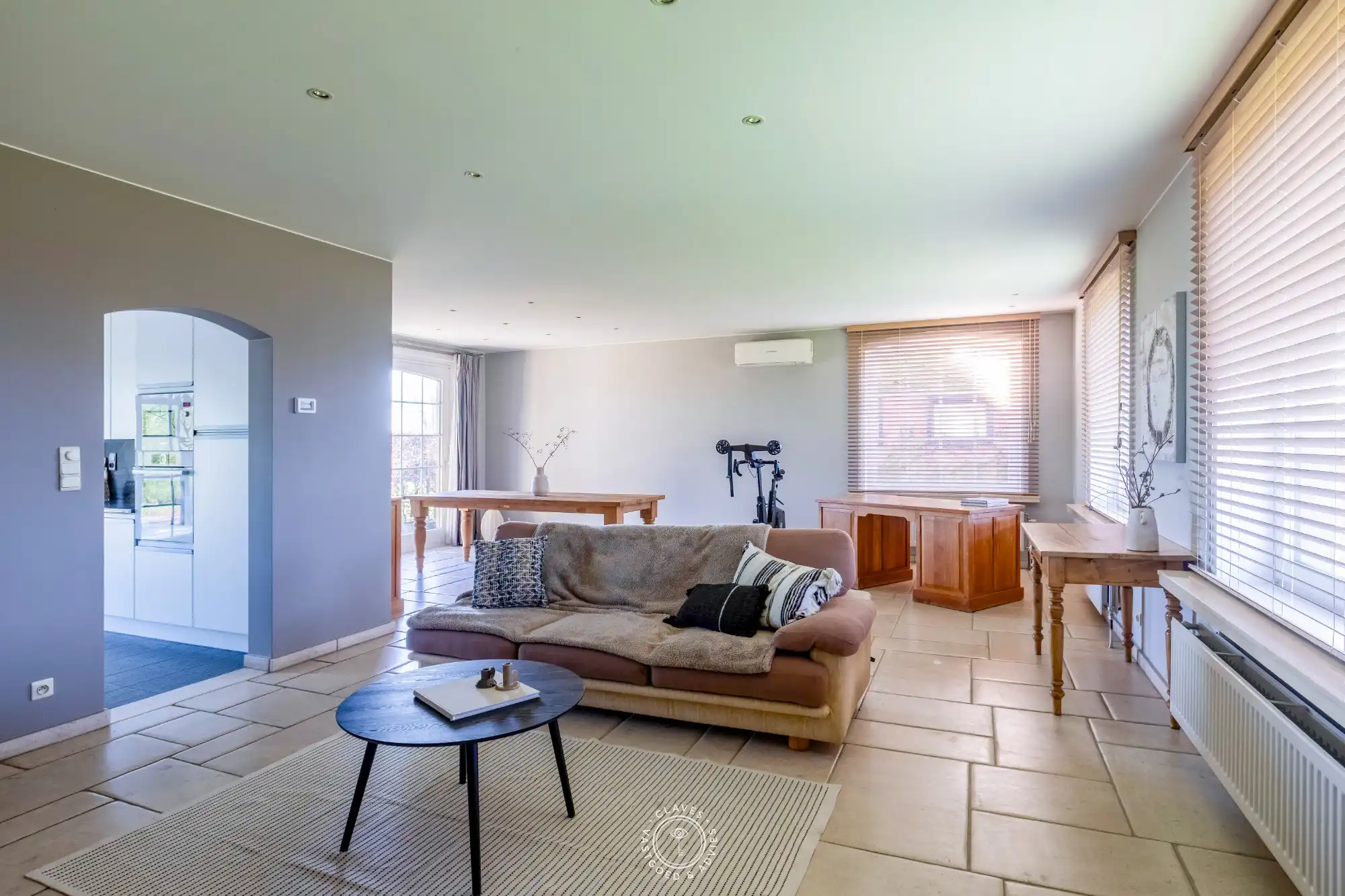 Open bebouwing met loods op uitzonderlijk perceel van +10.000 m² met adembenemend uitzicht foto 16