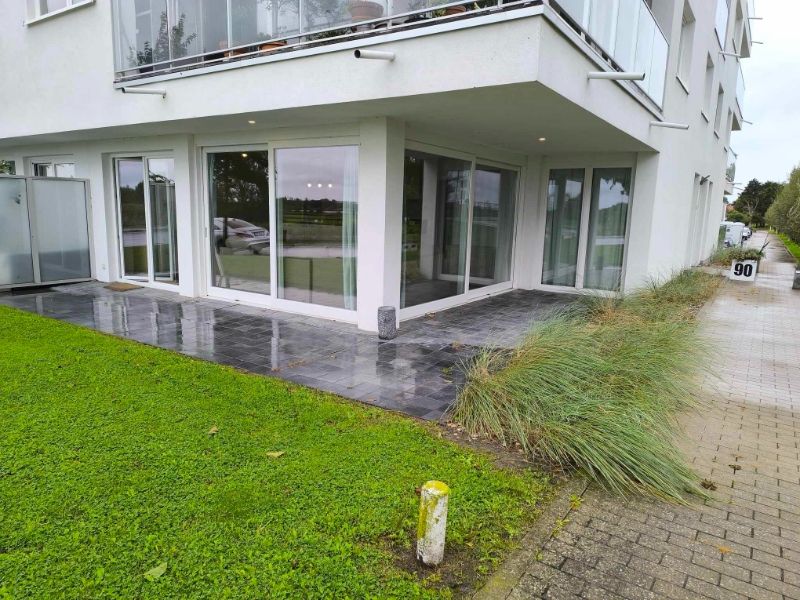 Gelijkvloers appartement foto {{pictureIndex}}