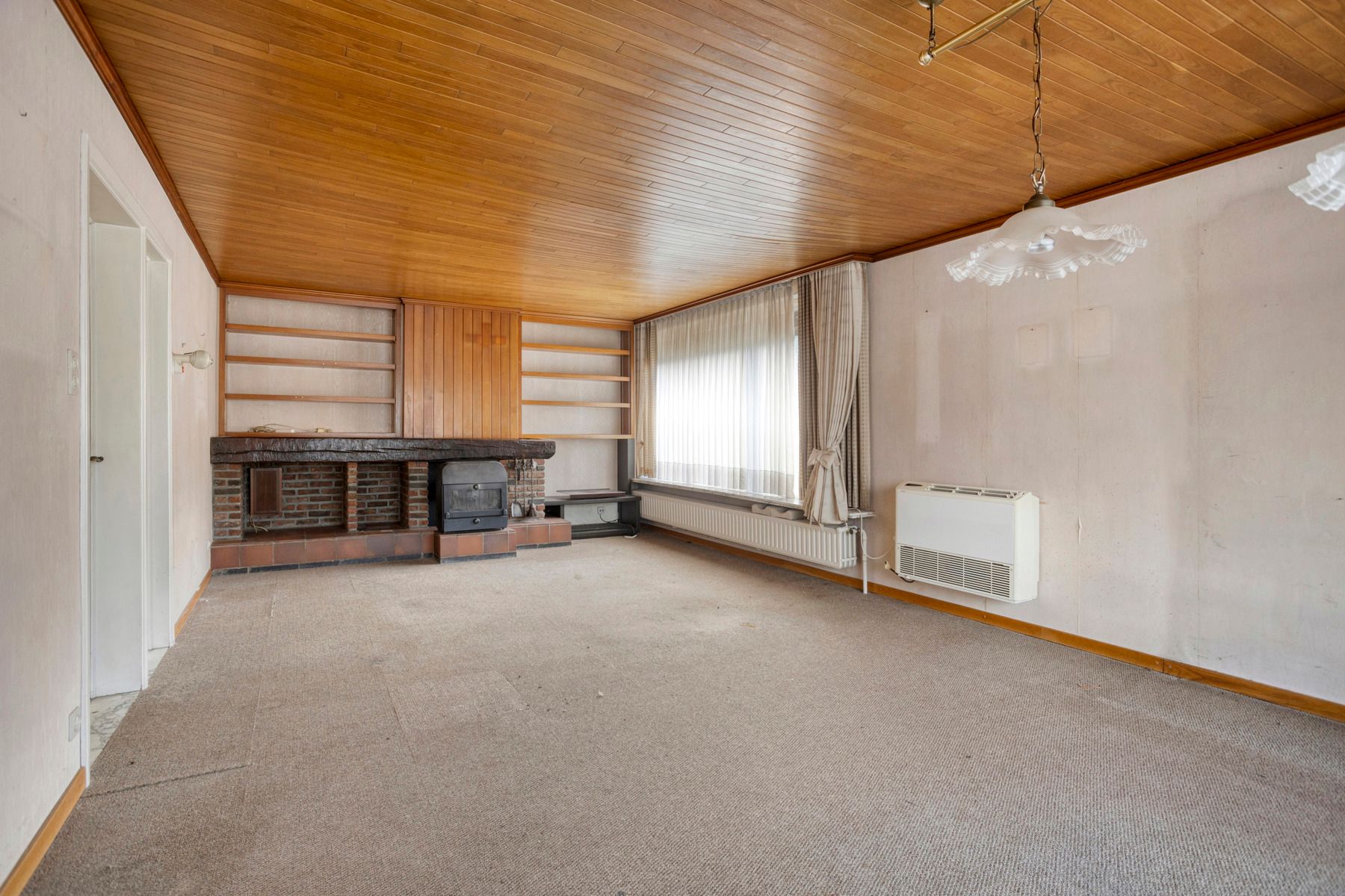 Te renoveren woning met 3 slaapkamers en tuin. foto 7