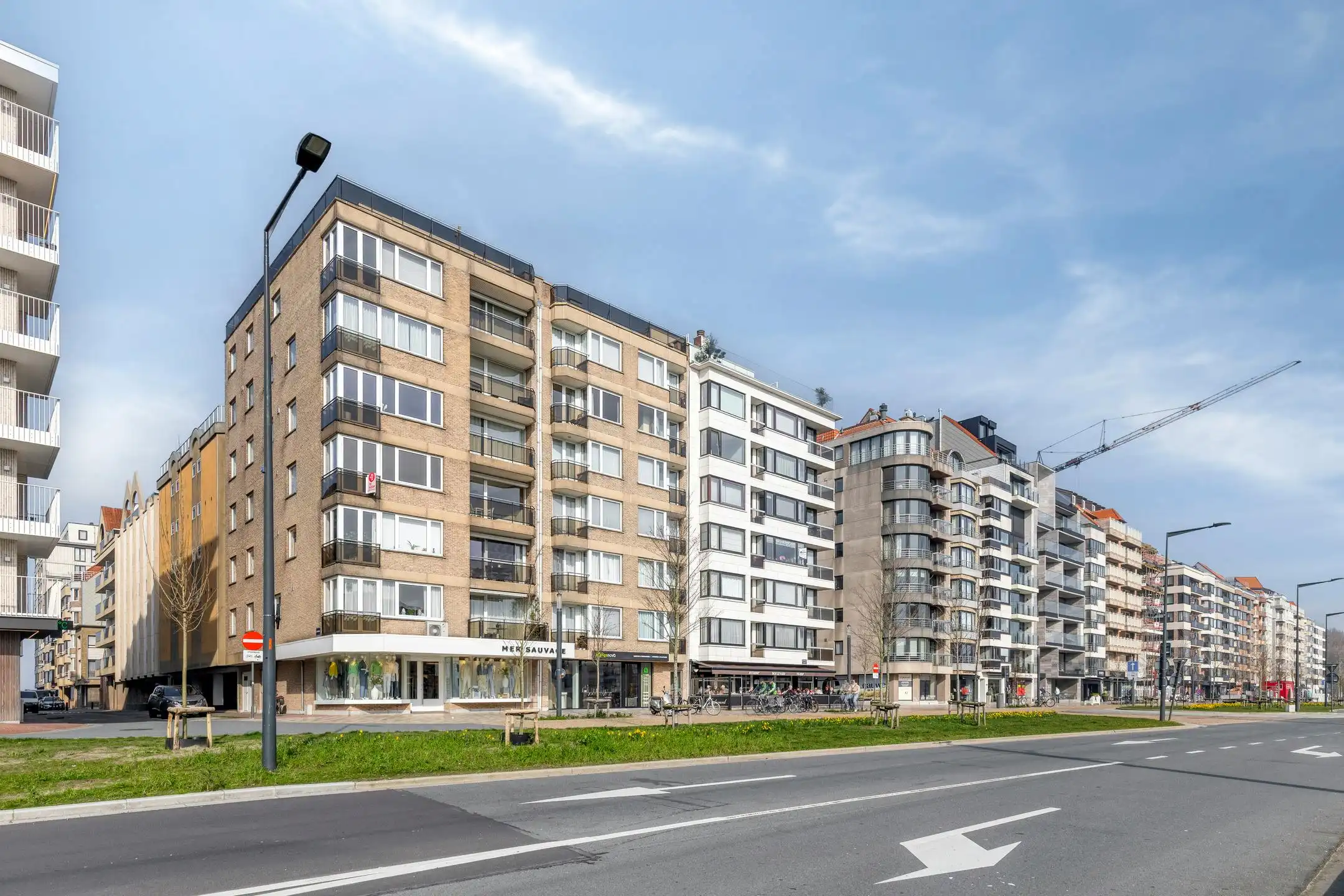 Appartement te koop op wandelafstand van het strand te Heist foto 13