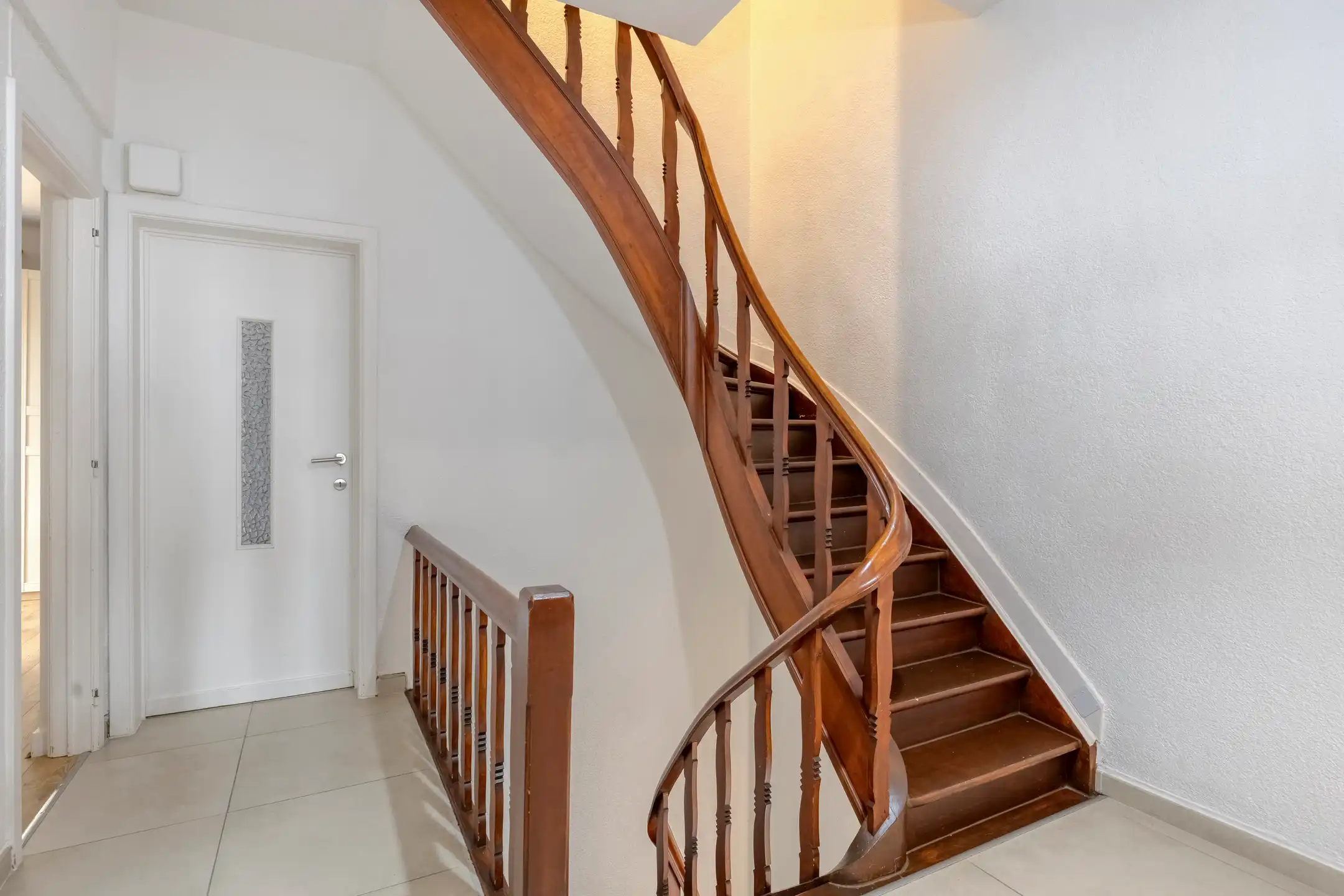 🏡 Volledig gerenoveerde triplex in Drogenbos foto 8