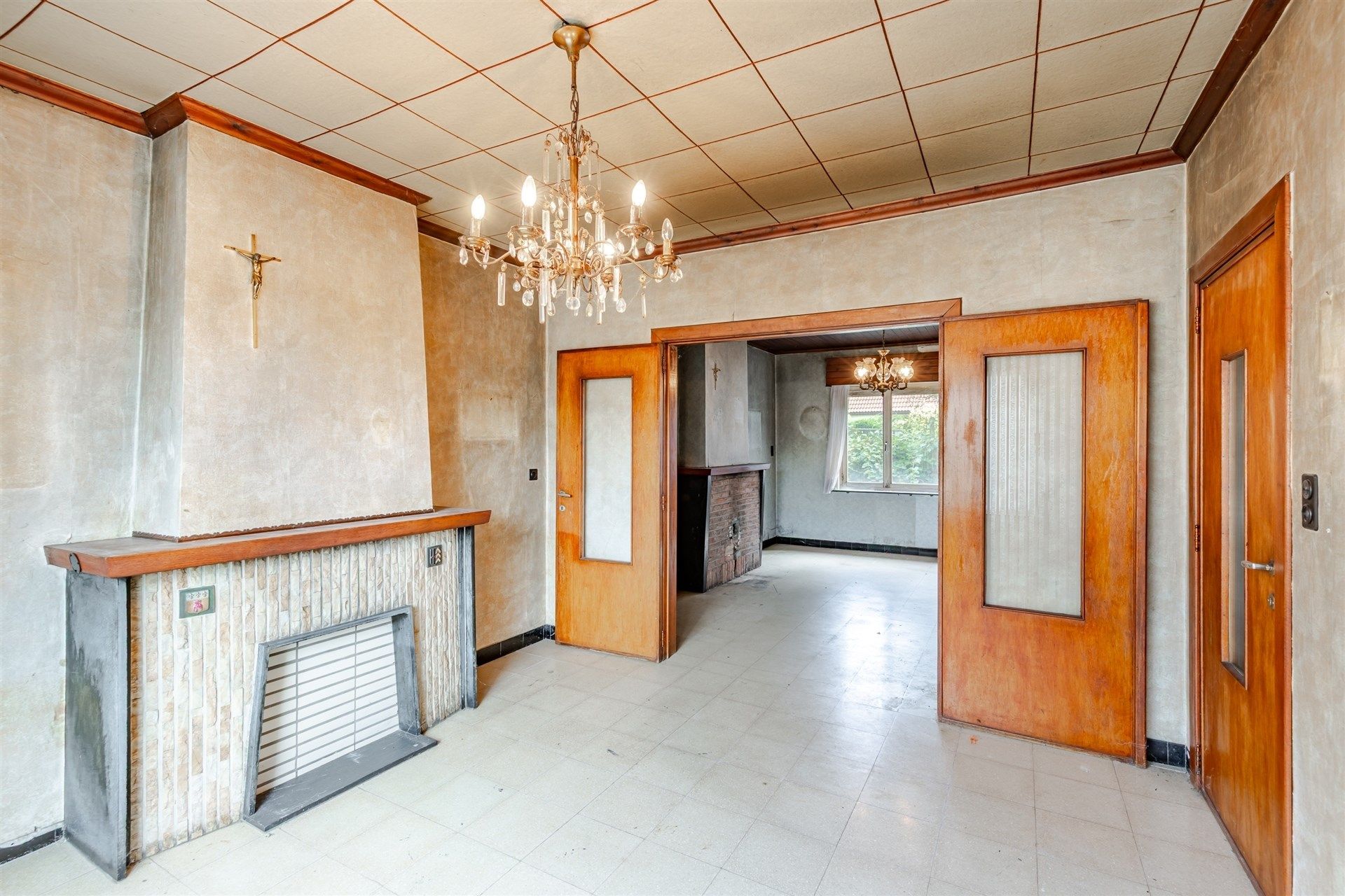 Volledig te renoveren woning met 3 slaapkamers in Wetteren foto 4