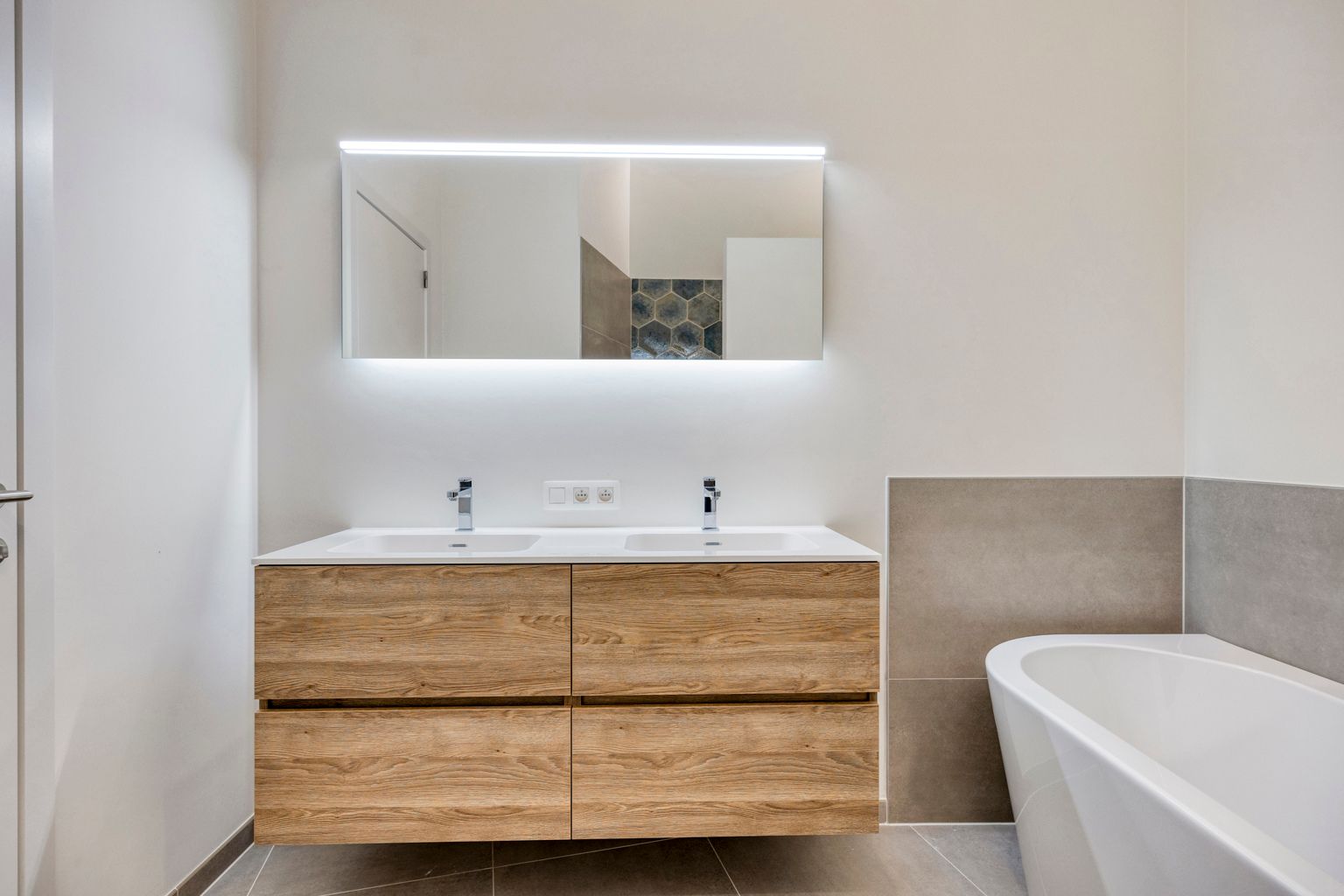 PRACHTIG APPARTEMENT MOGELIJKS AAN 6% BTW foto 17