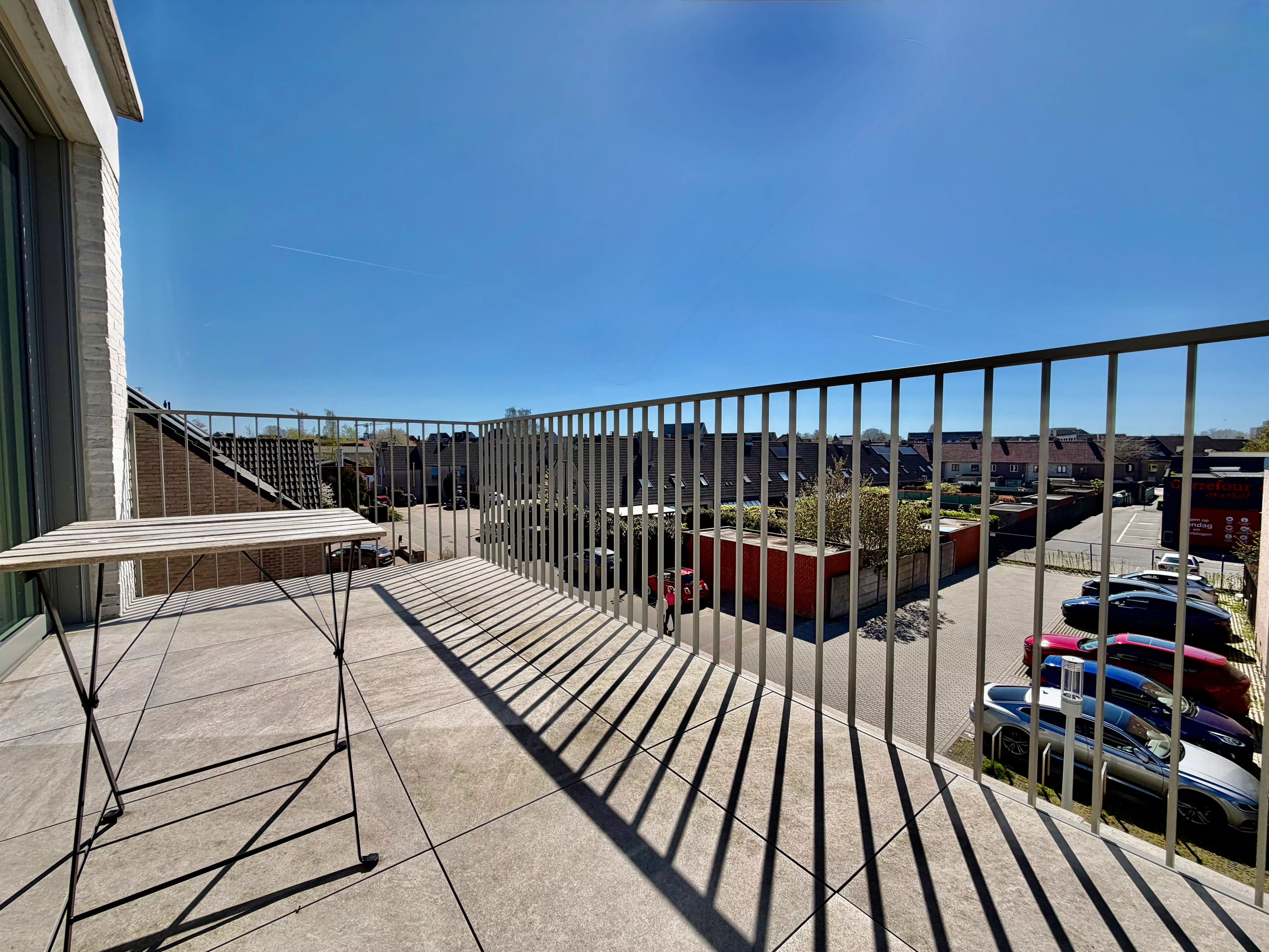 Recent appartement met één slaapkamer te huur foto 8