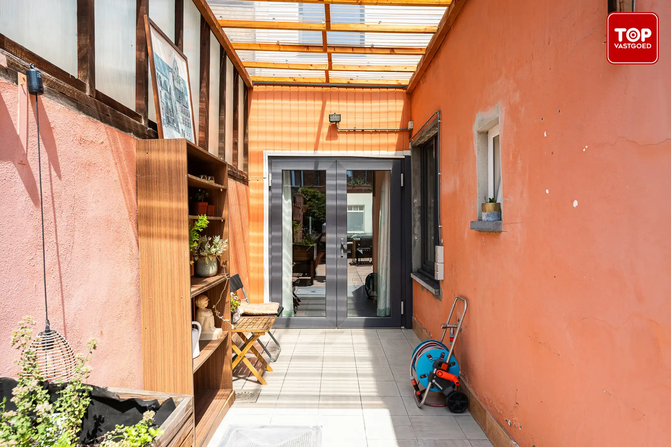 Instapklare woning met een zonnige, zuidwestgerichte tuin op een centrale locatie. foto 15