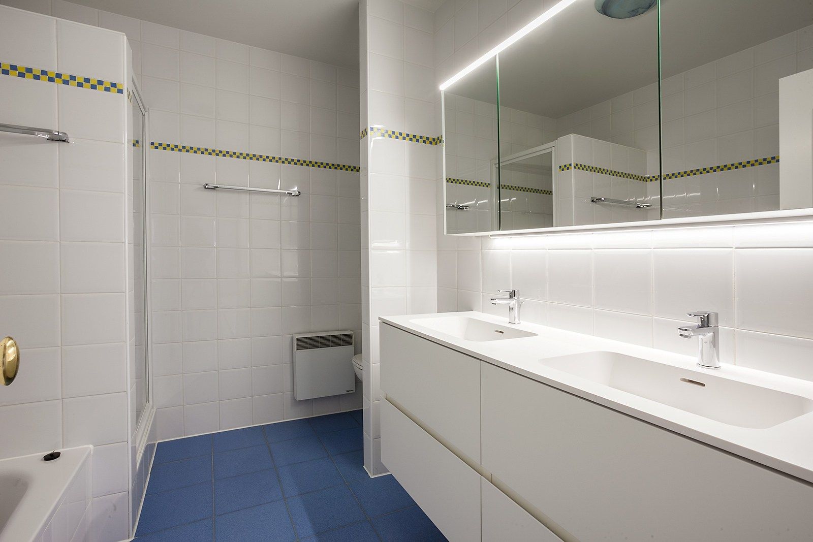 Ruim appartement met terras foto 21