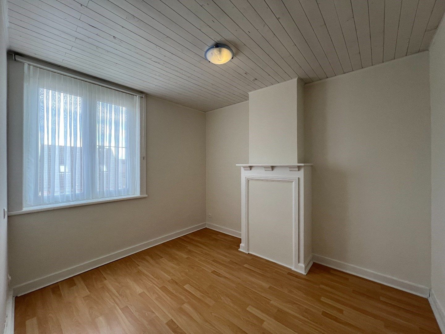 Knusse rijwoning met 3 slaapkamers en tuin foto 11