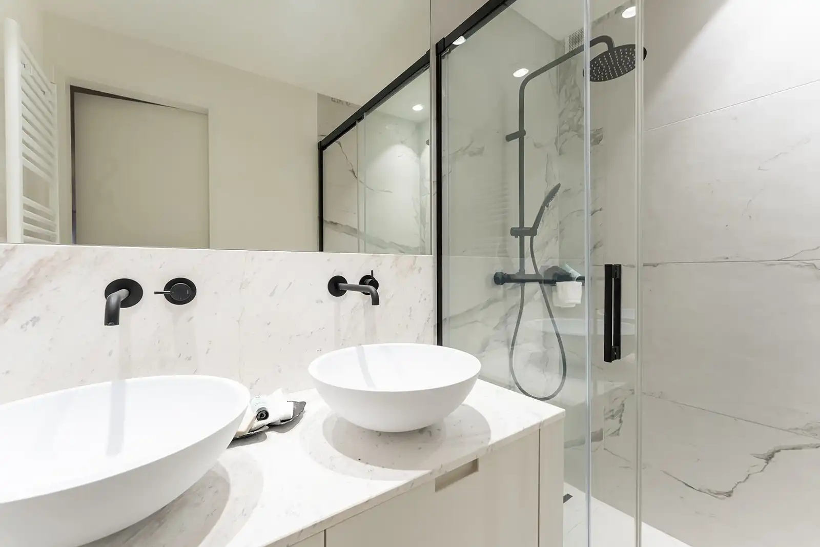 Gerenoveerd appartement in het hart van Knokke, ideaal tweede verblijf of investering. foto 8