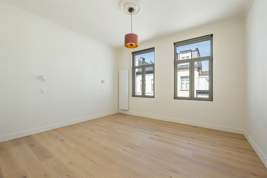 Gerenoveerd herenhuis met tuin en A label foto 21