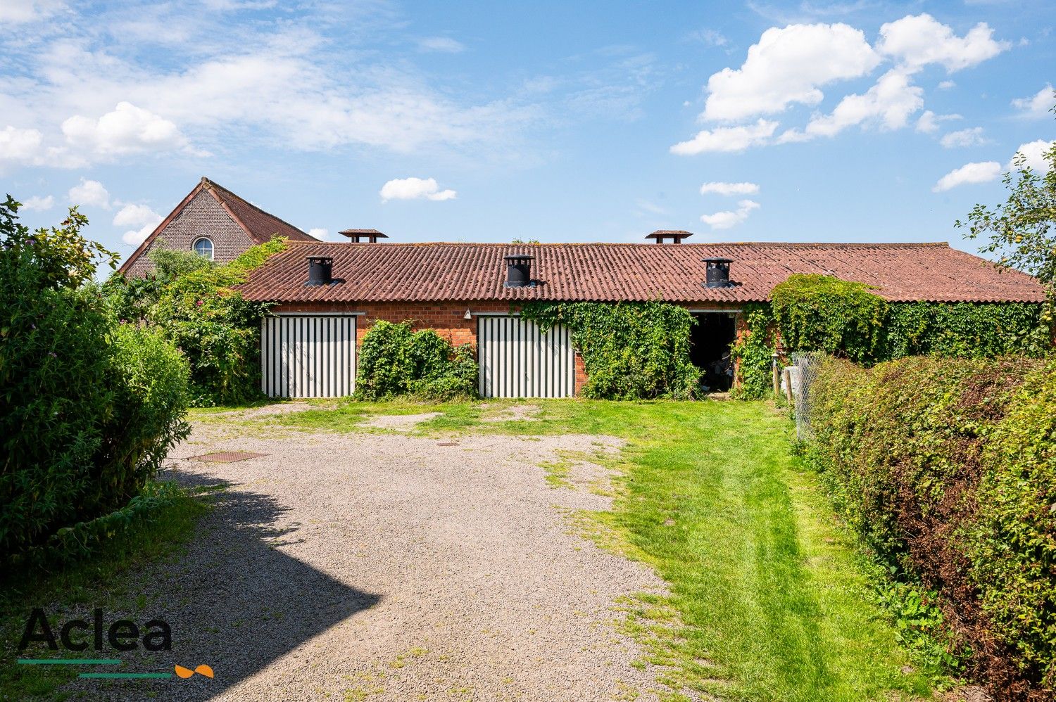 Unieke hoeve aan de Molenkreek in Sint-Margriete met vakantiewoningen en schuur foto 5